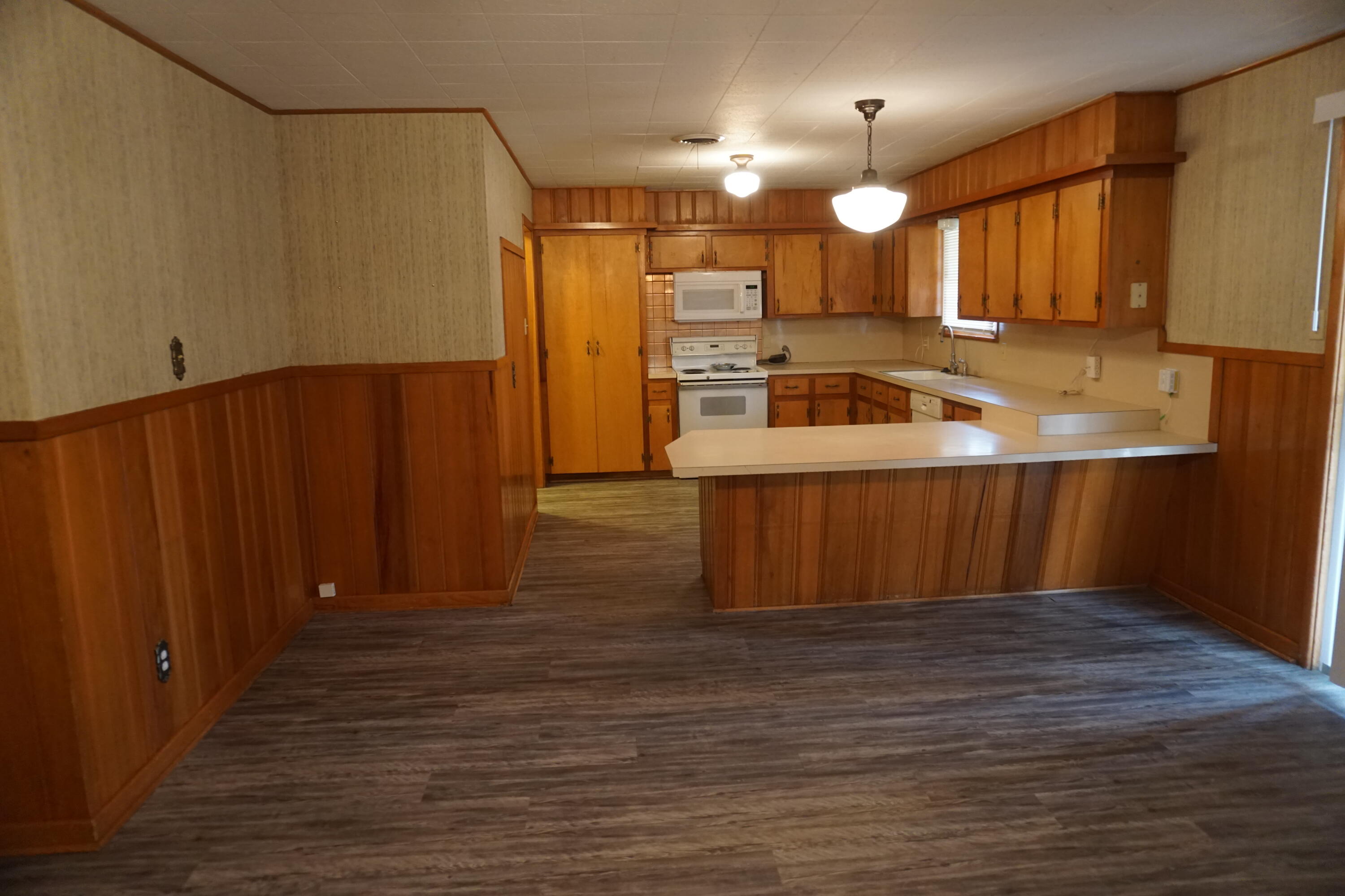 5414 7th Street Property Photo 3