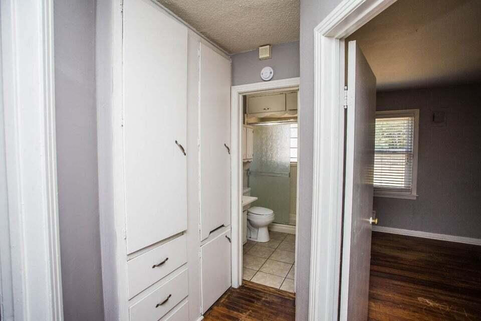 2516 42nd Street Property Photo 12
