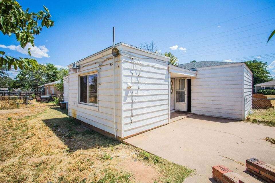 2516 42nd Street Property Photo 17