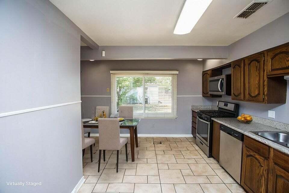 2516 42nd Street Property Photo 21