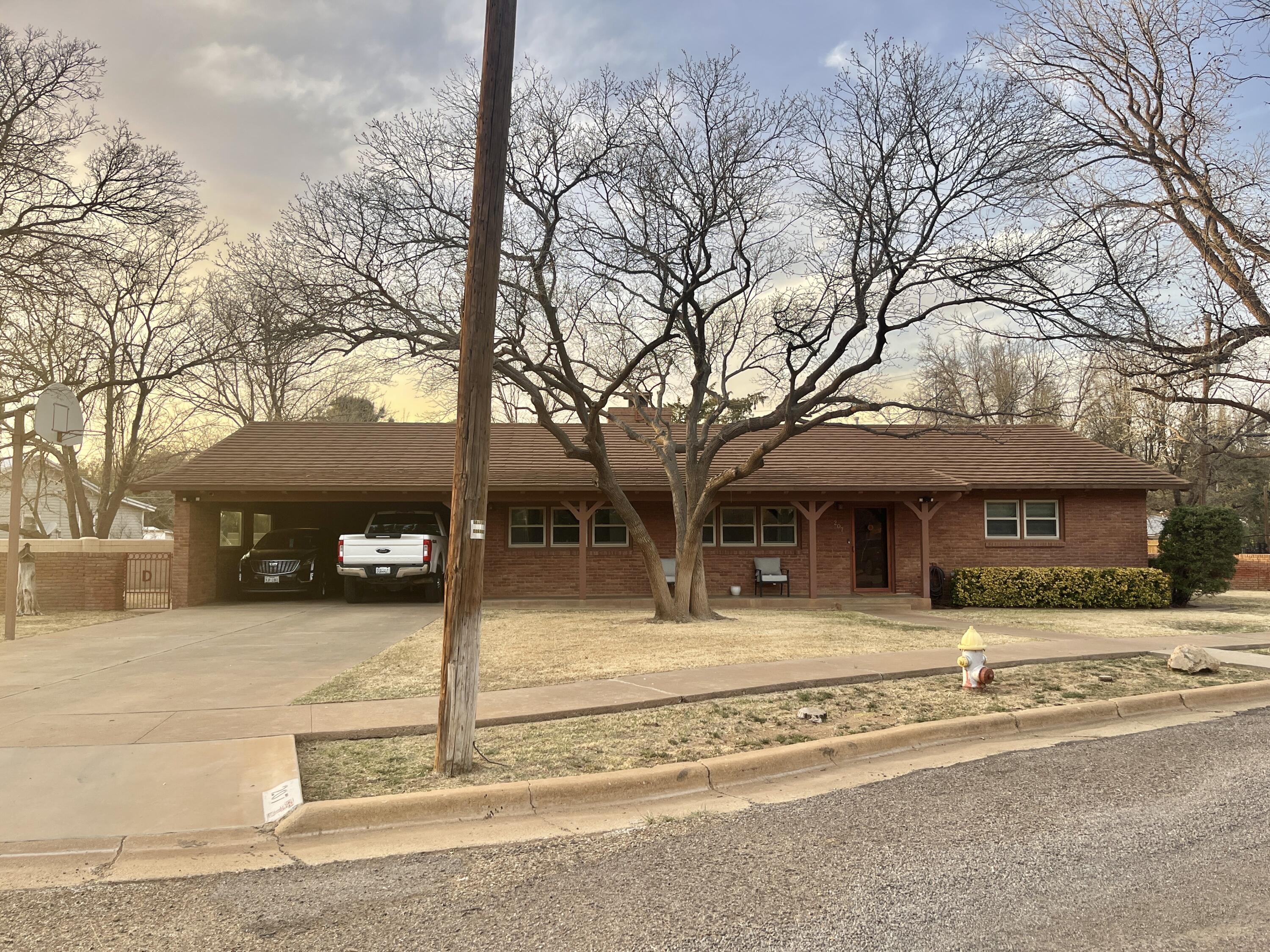 207 Terrace Circle Property Photo 1