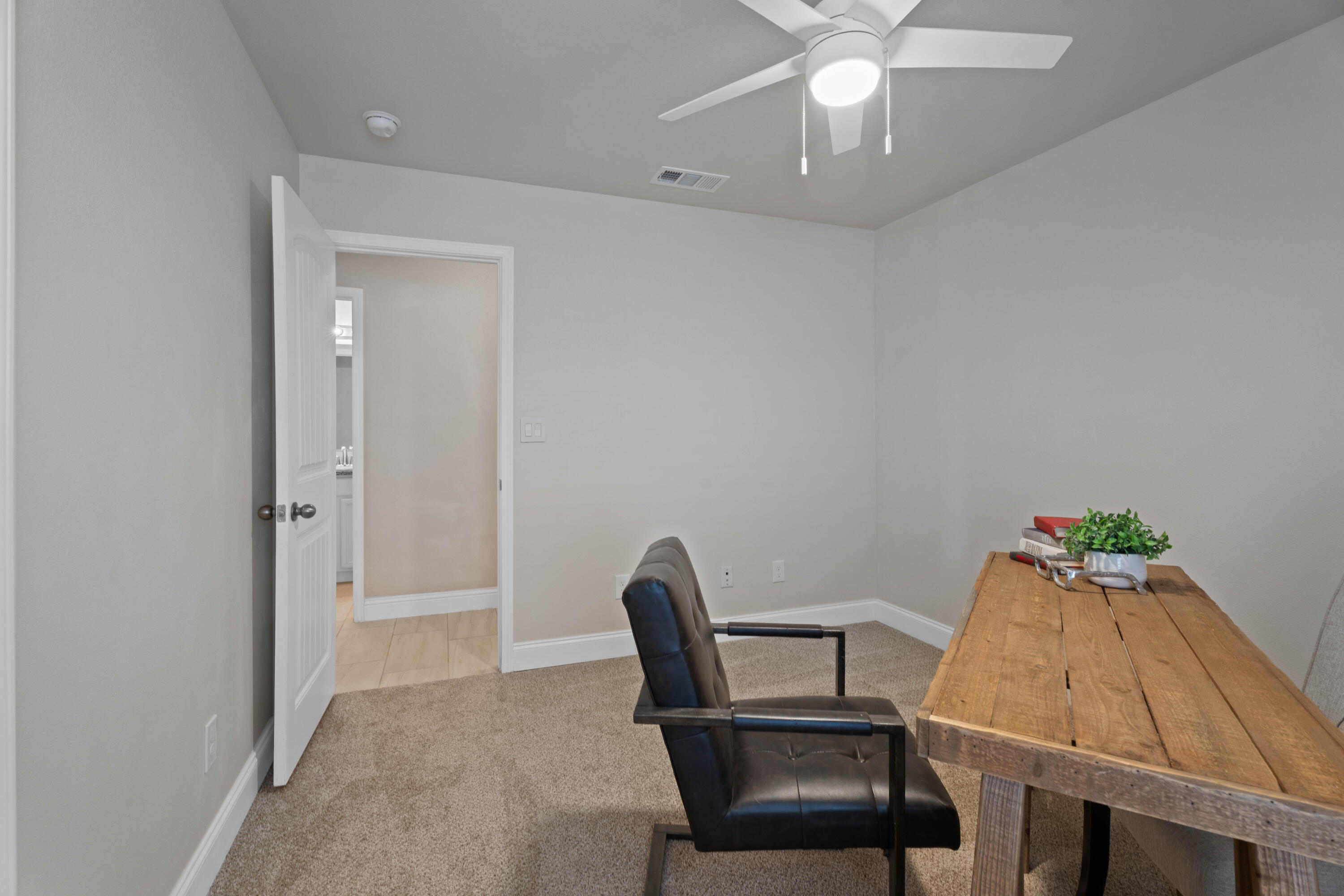 5744 111th Street Property Photo 18