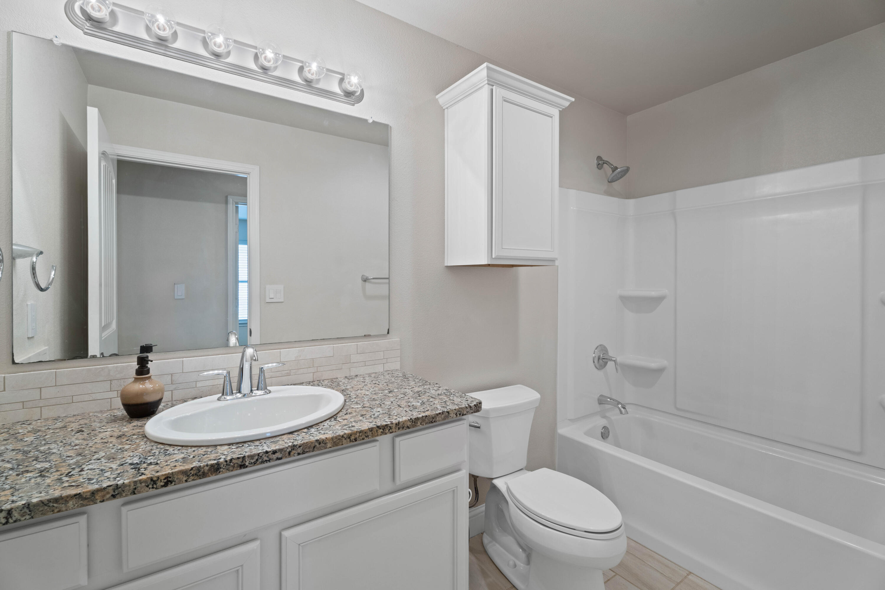 5744 111th Street Property Photo 19