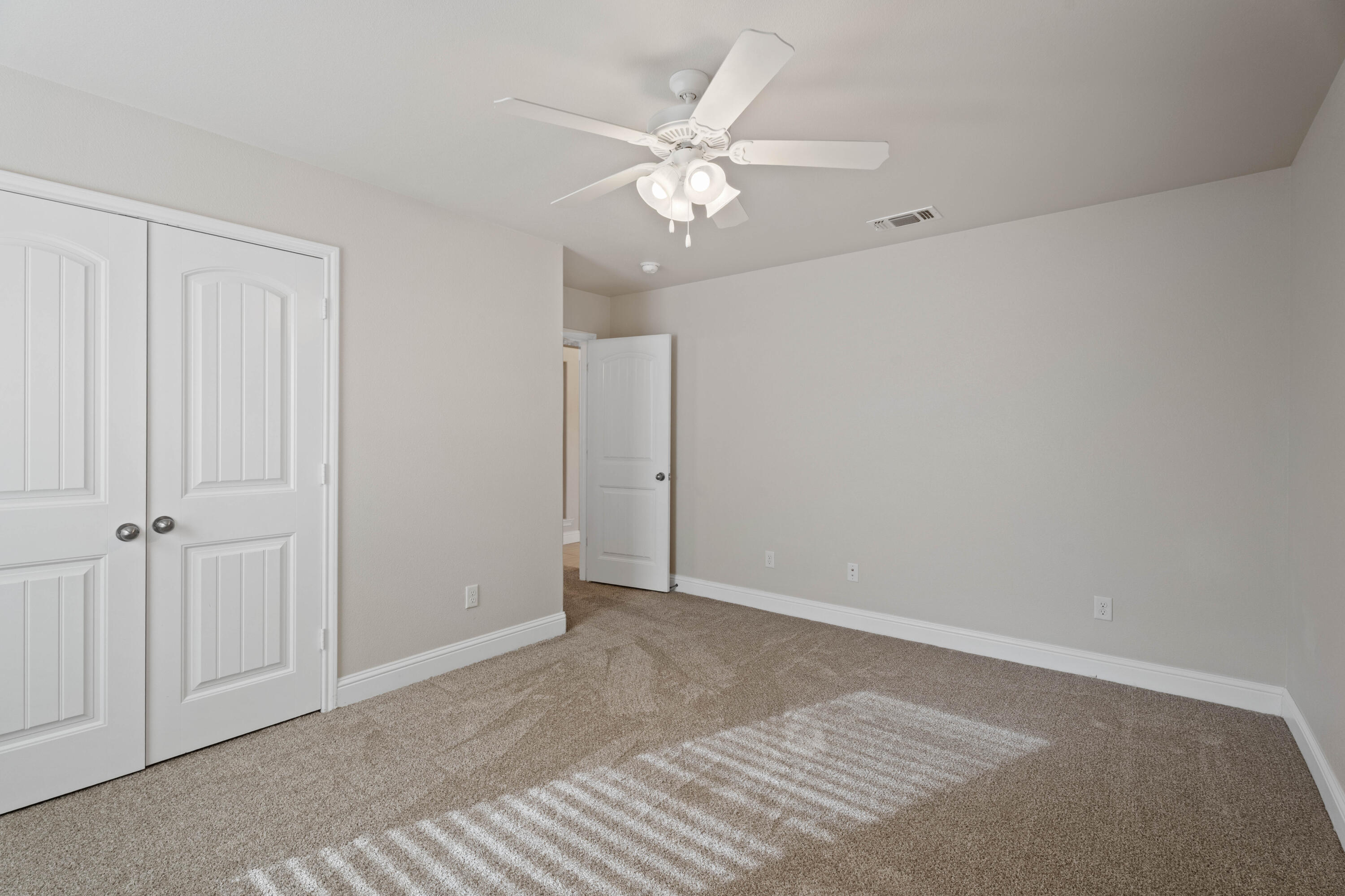 5744 111th Street Property Photo 23