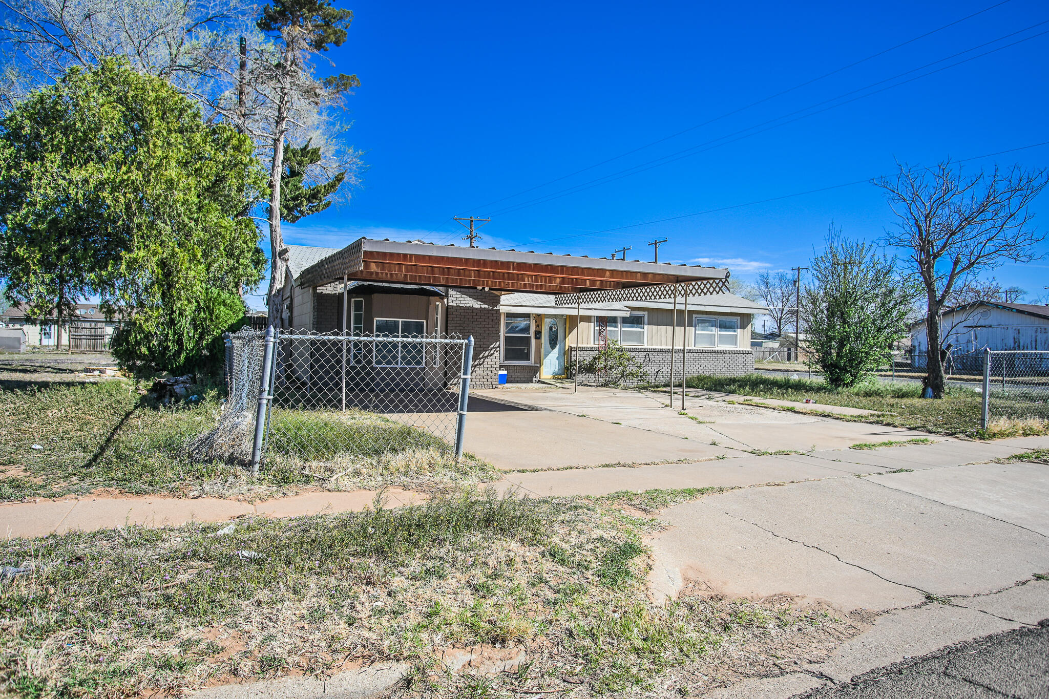 2641 E Baylor Street Property Photo 2