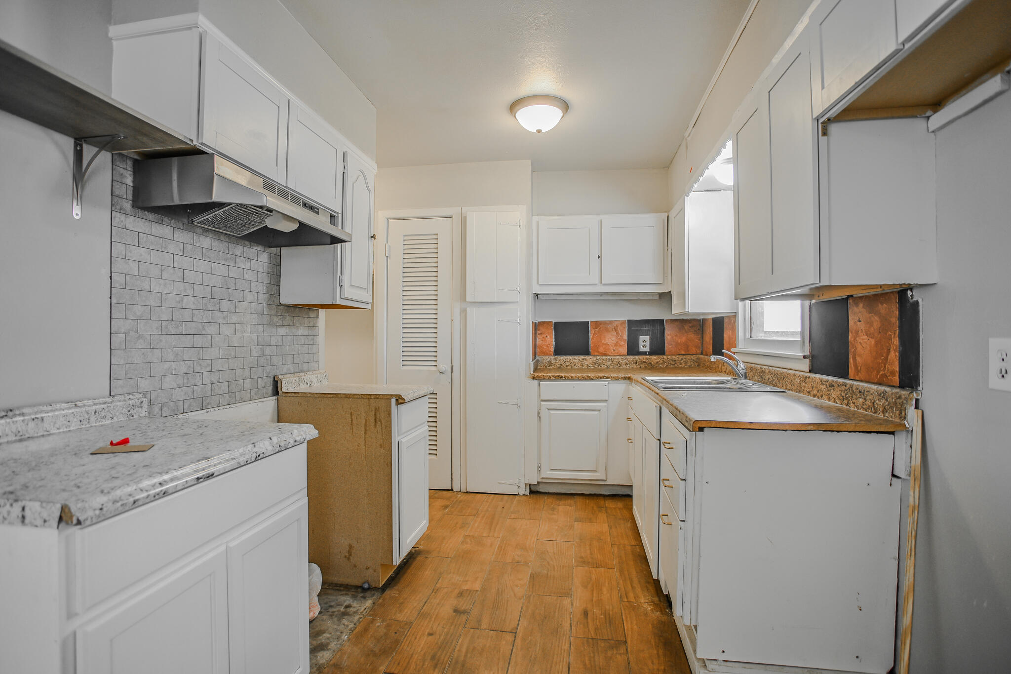 2641 E Baylor Street Property Photo 10