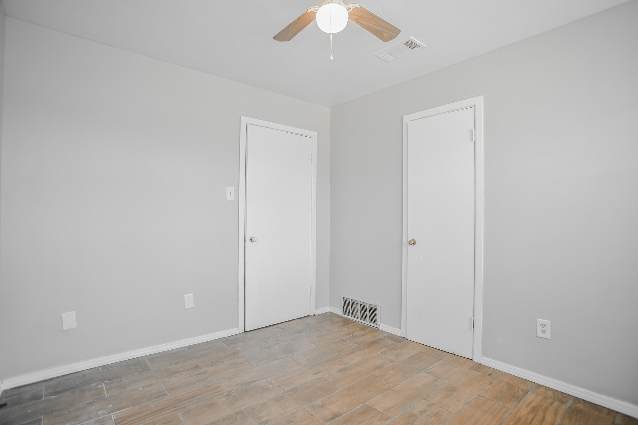 2641 E Baylor Street Property Photo 23