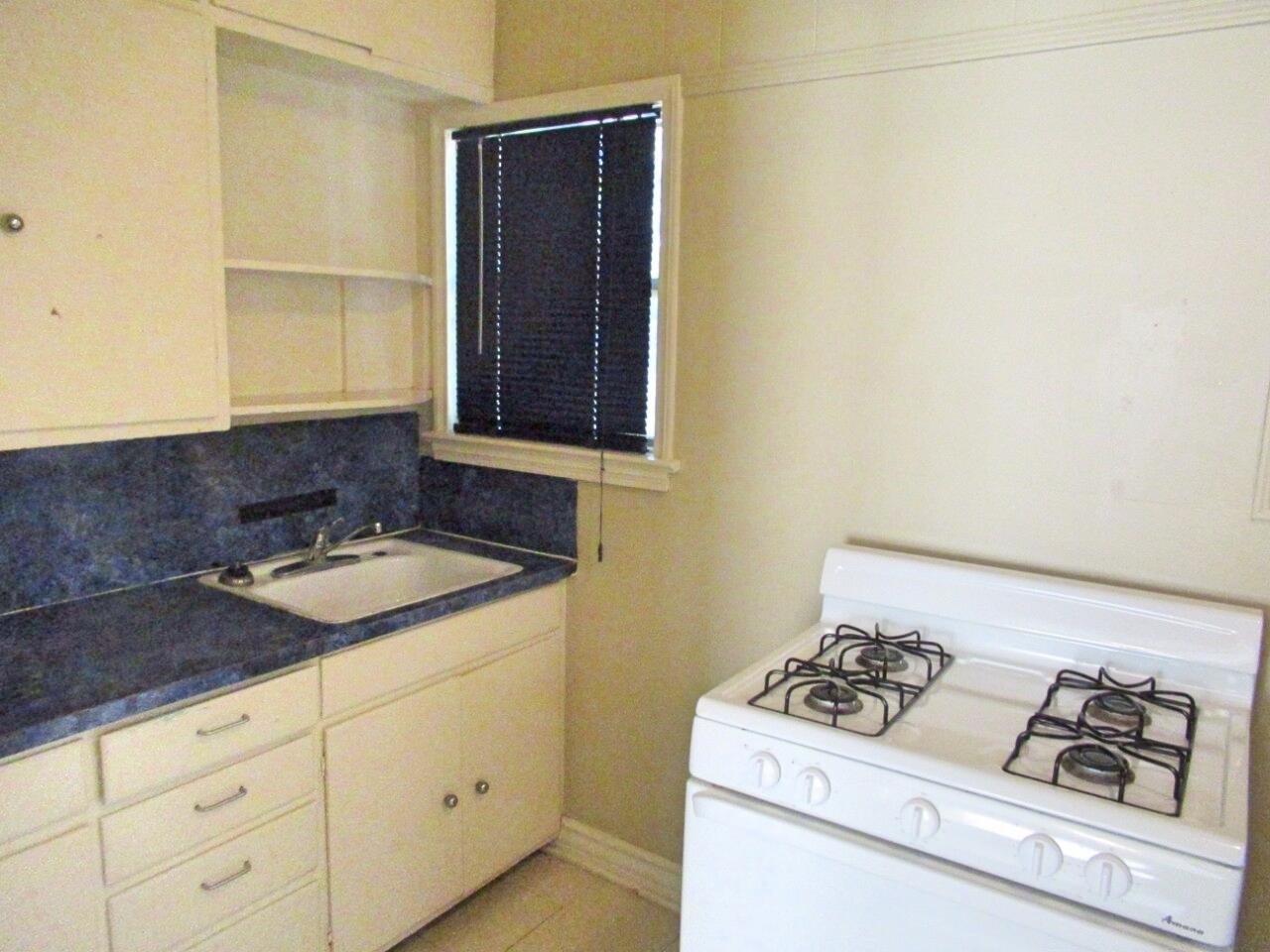 2106 Boston Avenue Property Photo 3