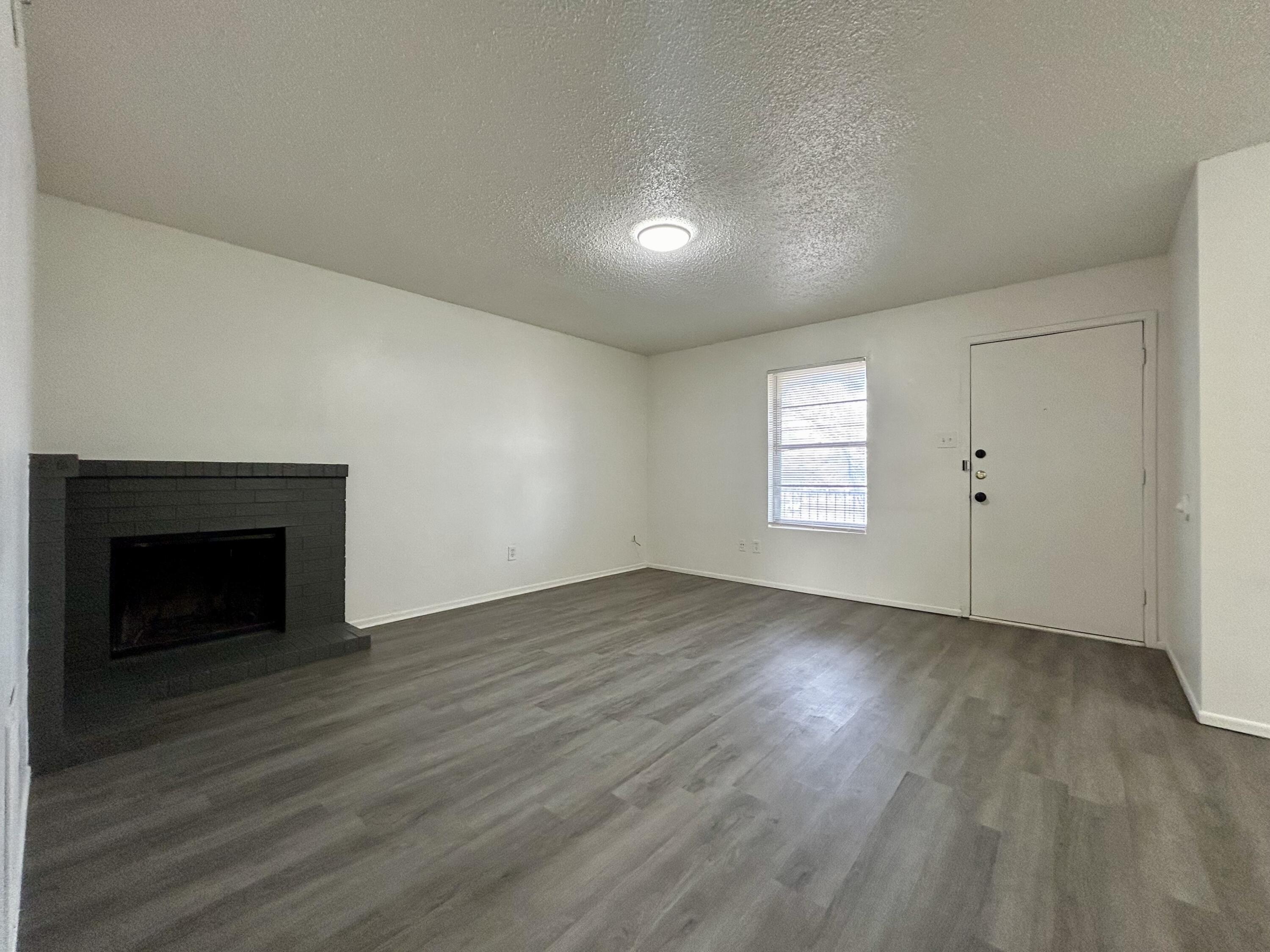 3204 Salisbury Avenue, C Property Photo 2