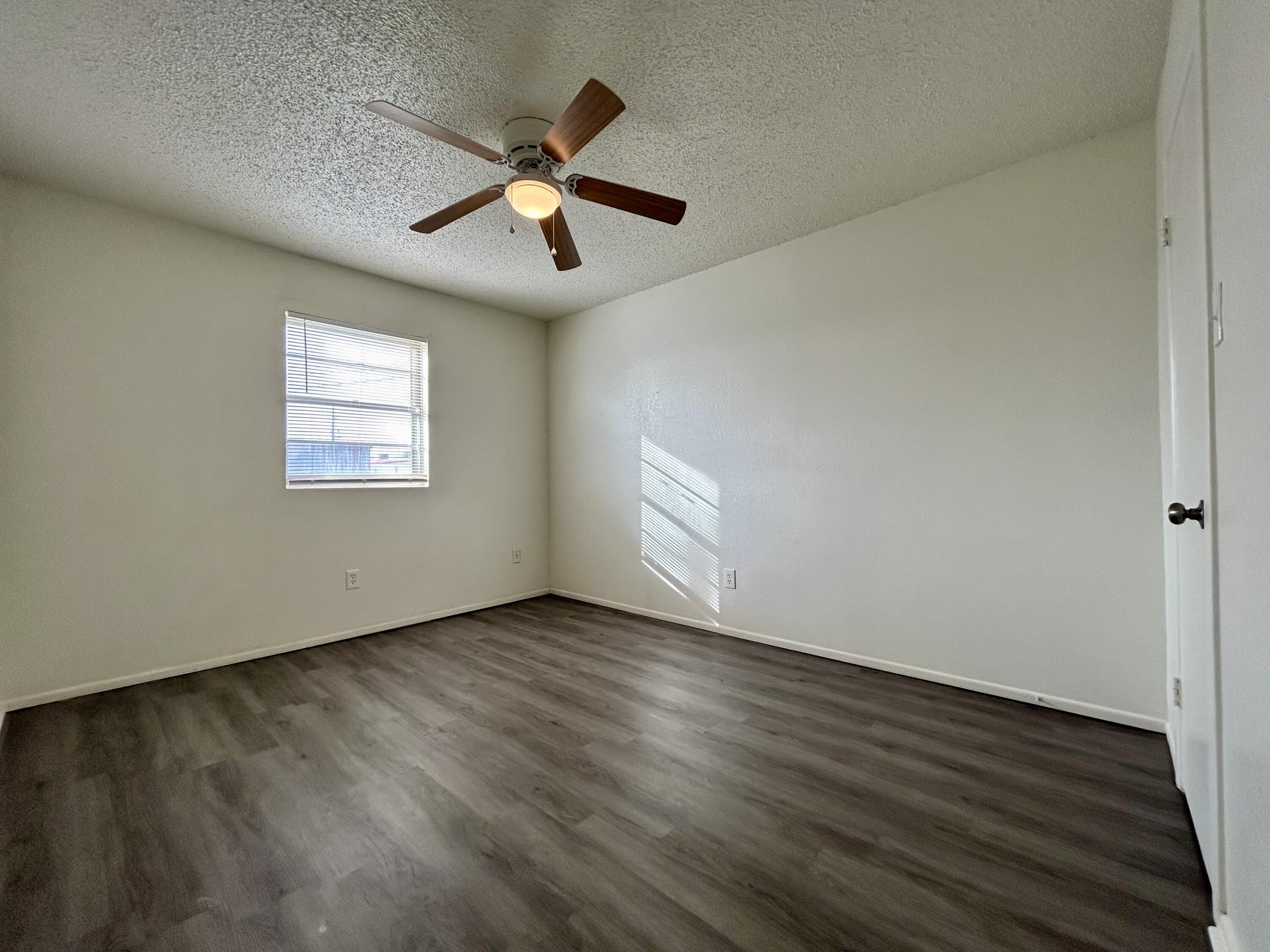 3204 Salisbury Avenue, C Property Photo 7