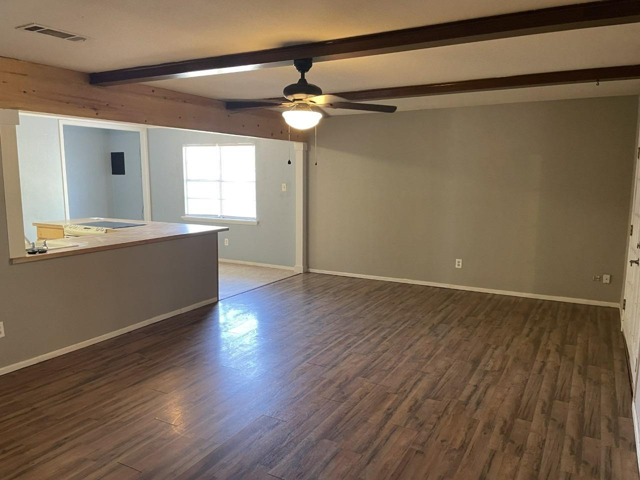 4832 9th Street Property Photo 2