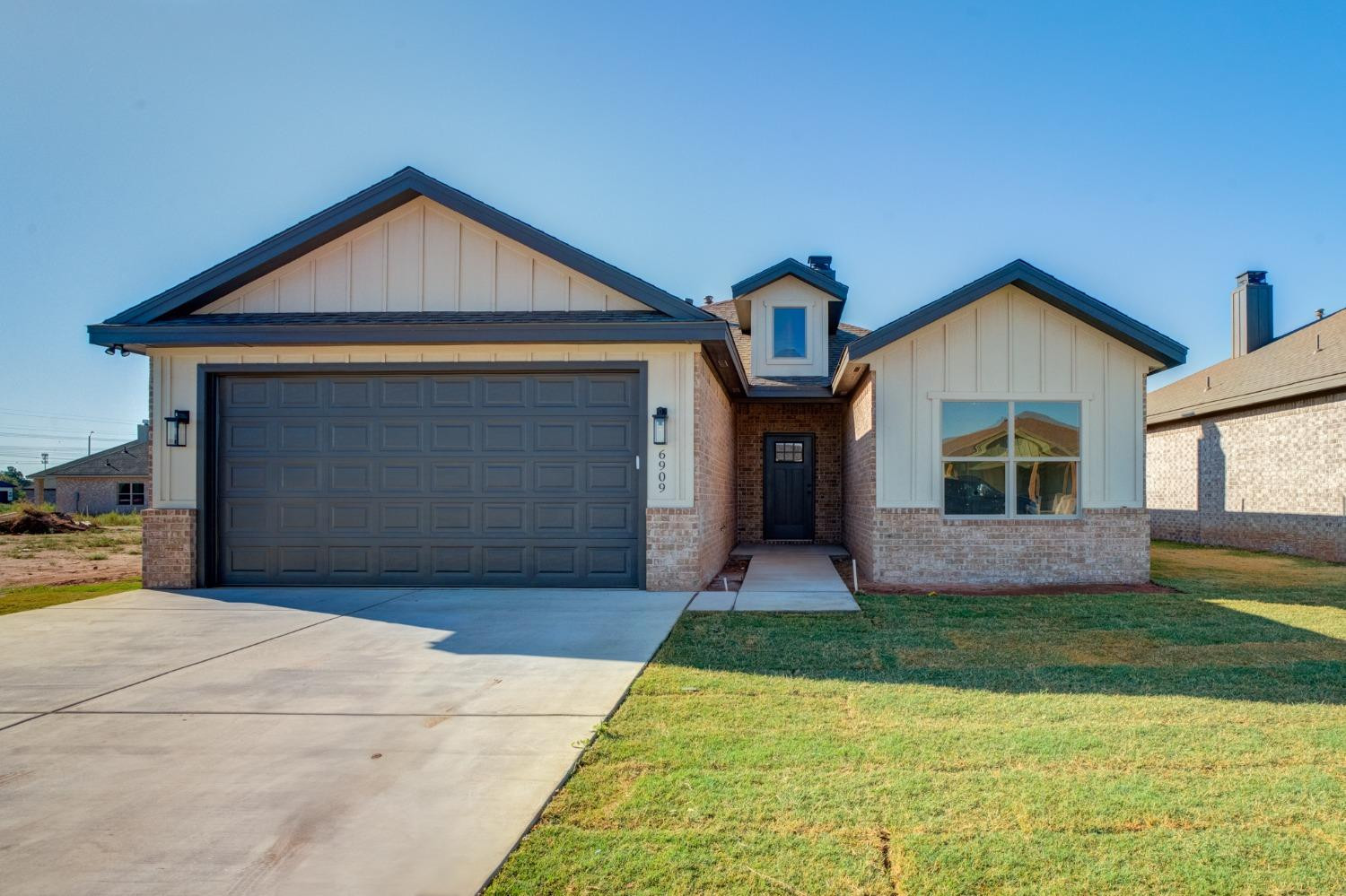 6909 15th Street Property Photo