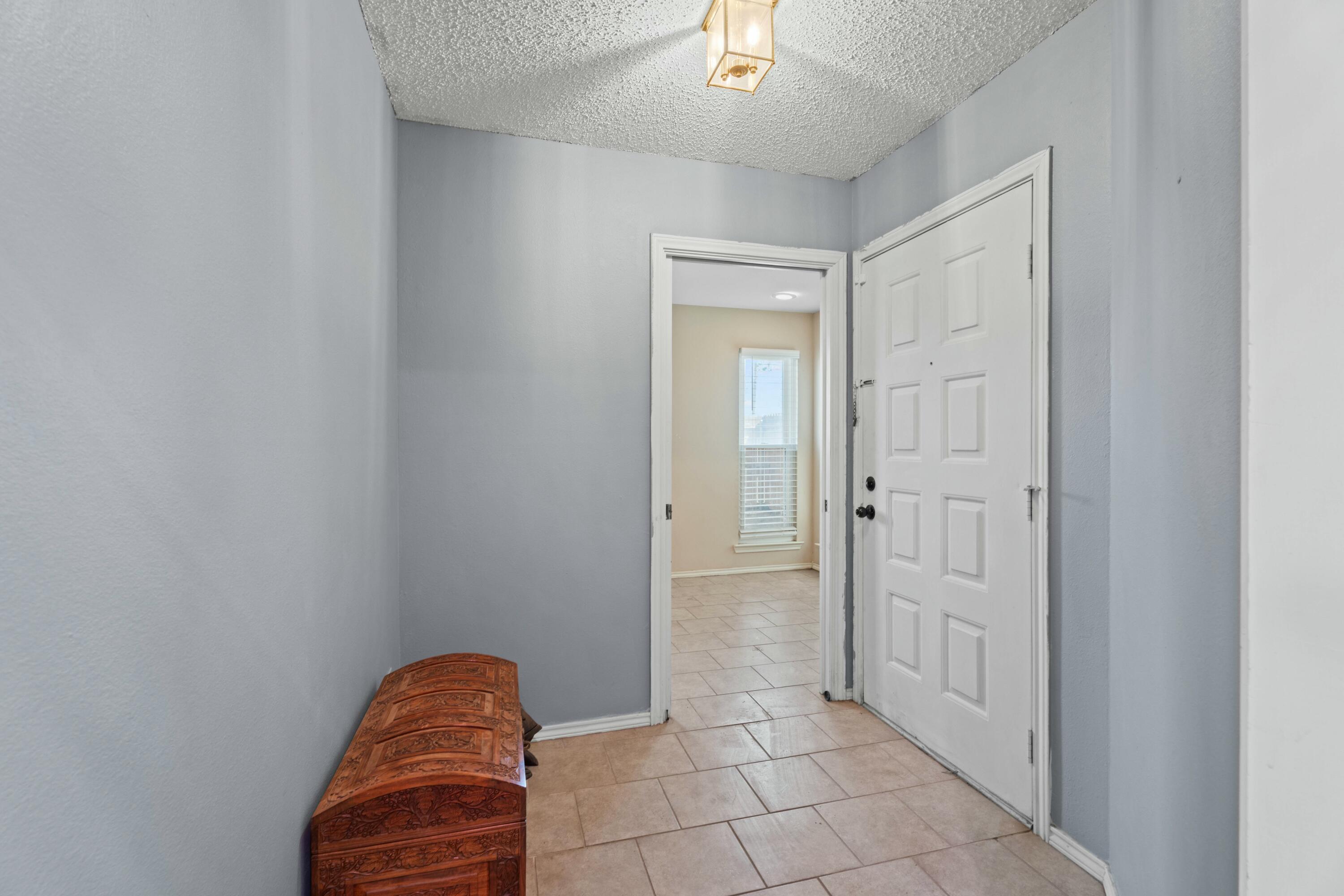 5802 Emory Street Property Photo 8