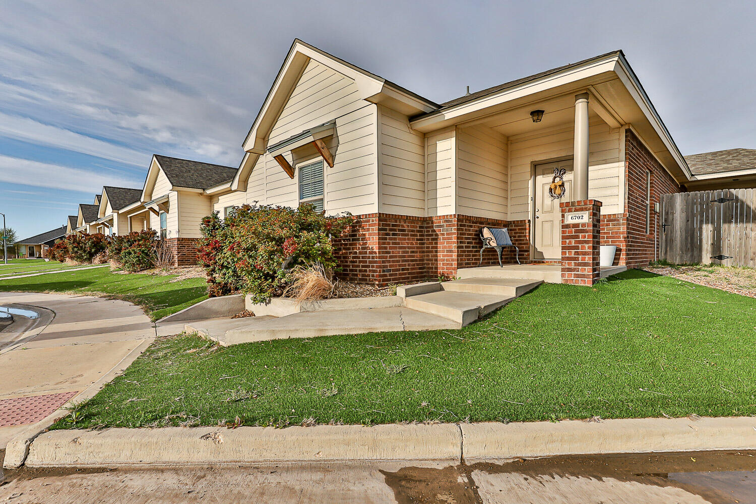 6702 Pontiac Avenue Property Photo 4