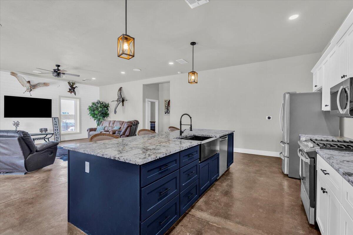 10008 Fm 2641 Property Photo 17
