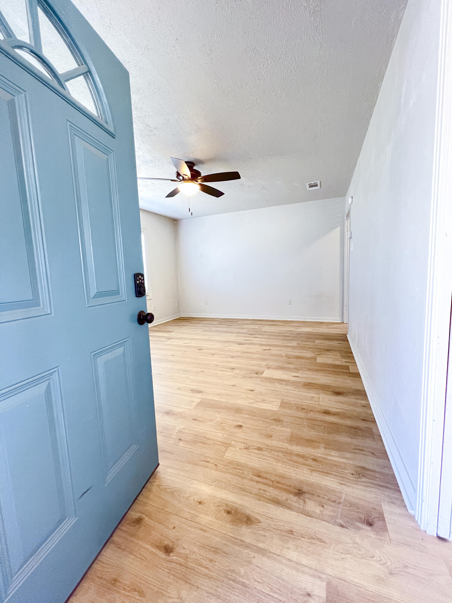 1513 37th Street Property Photo 3