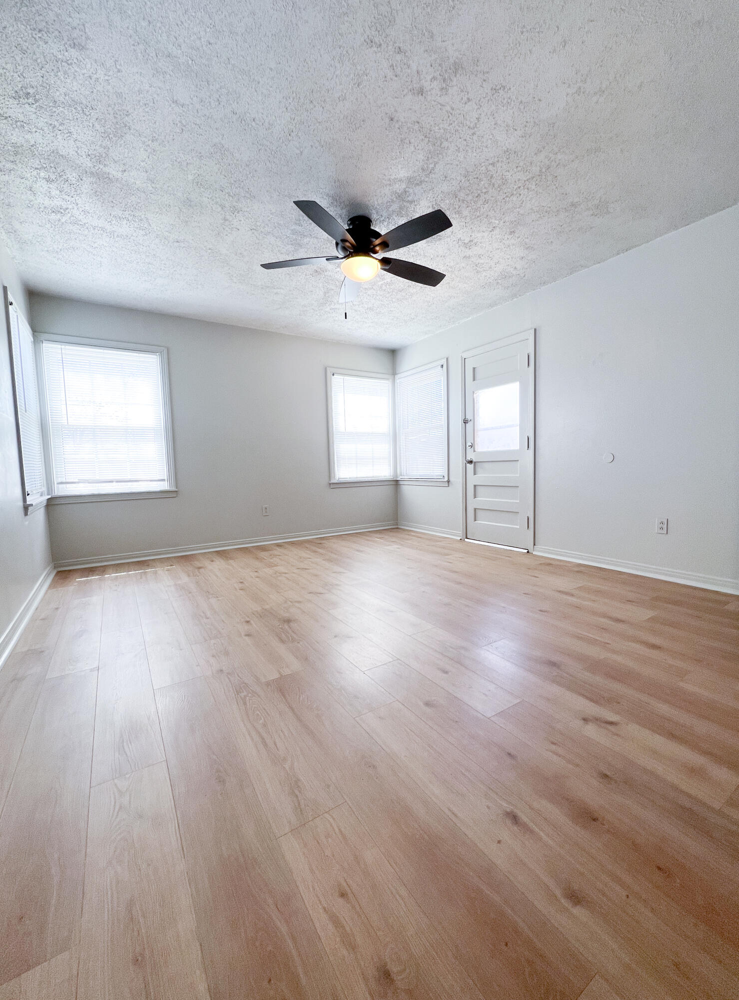 1513 37th Street Property Photo 9