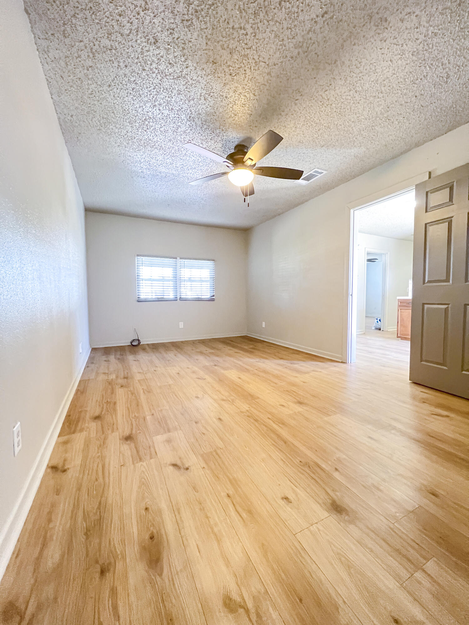 1513 37th Street Property Photo 19