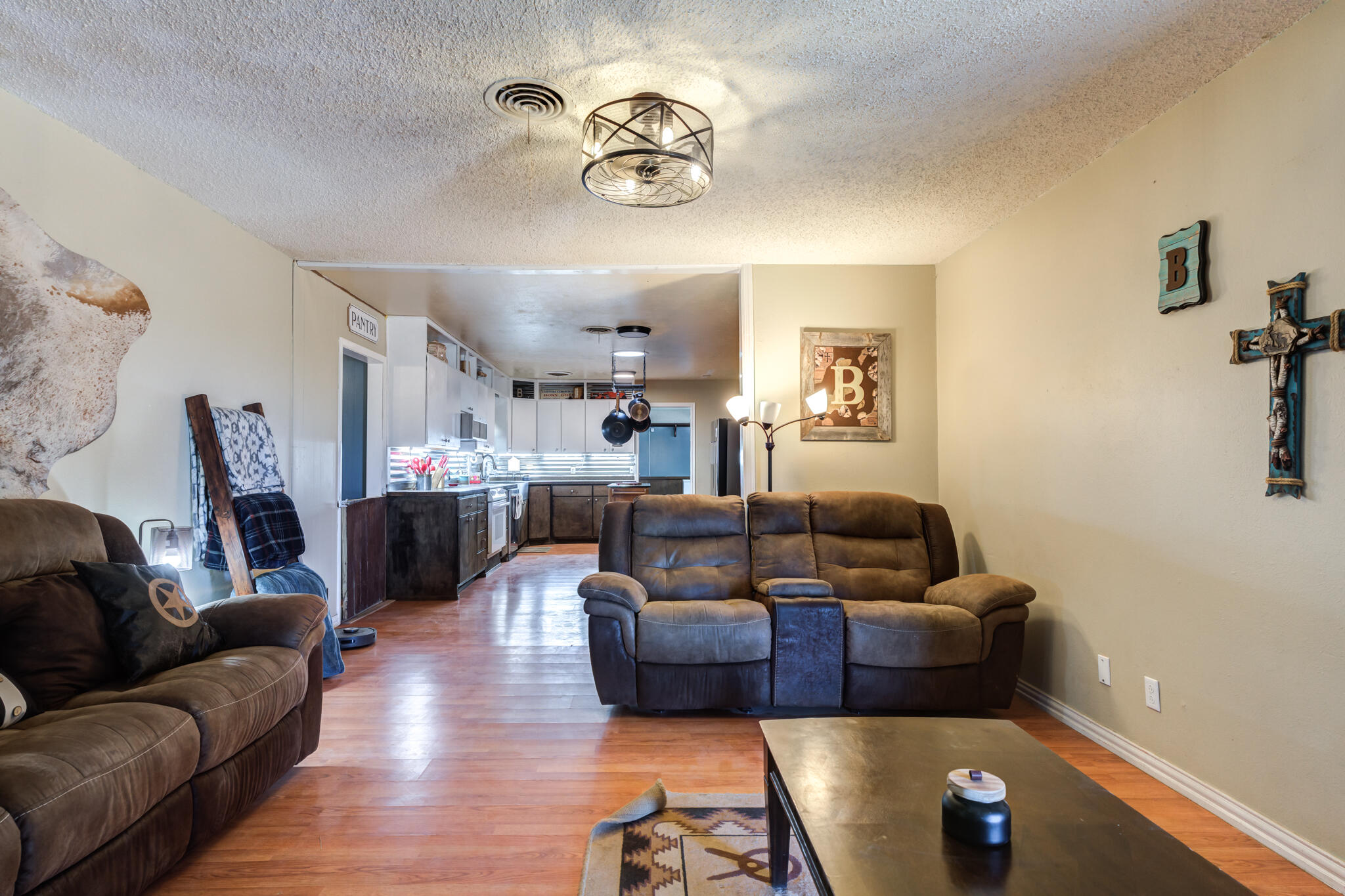 208 Duggan Avenue Property Photo 8