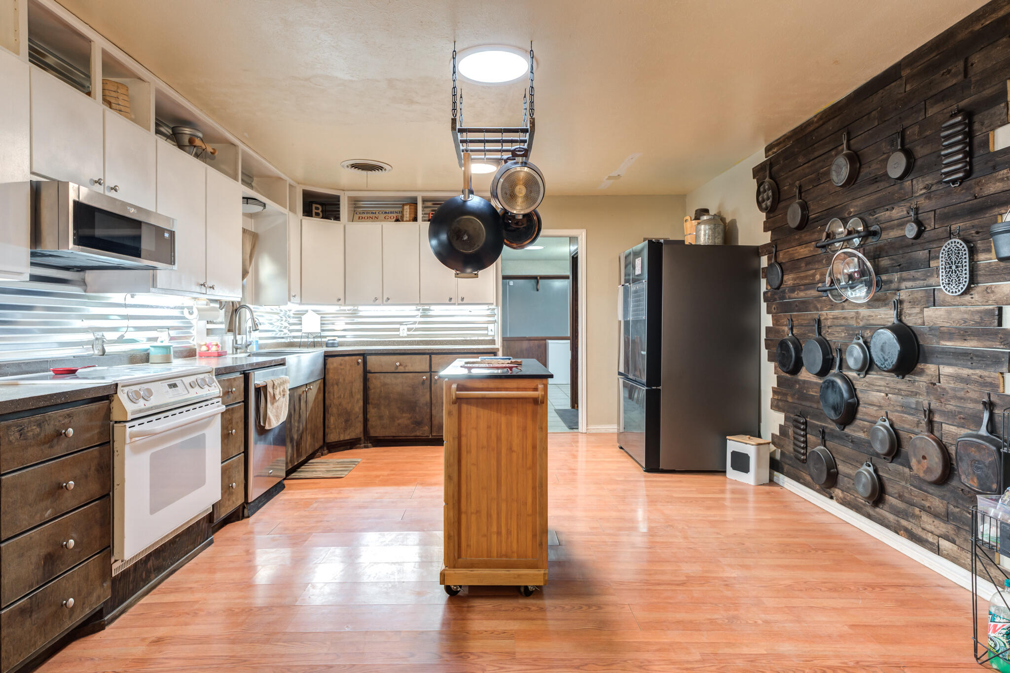 208 Duggan Avenue Property Photo 12