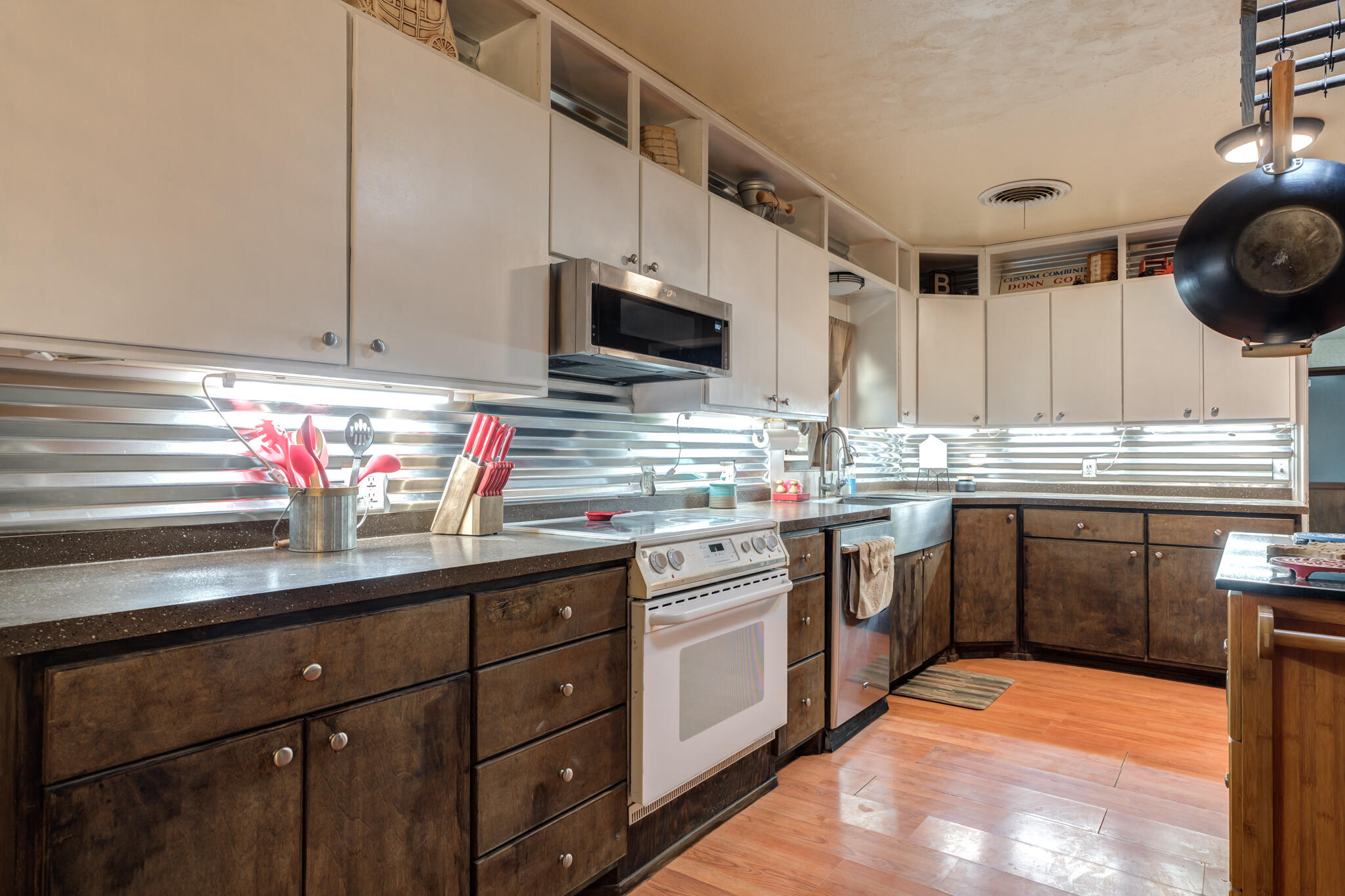 208 Duggan Avenue Property Photo 13