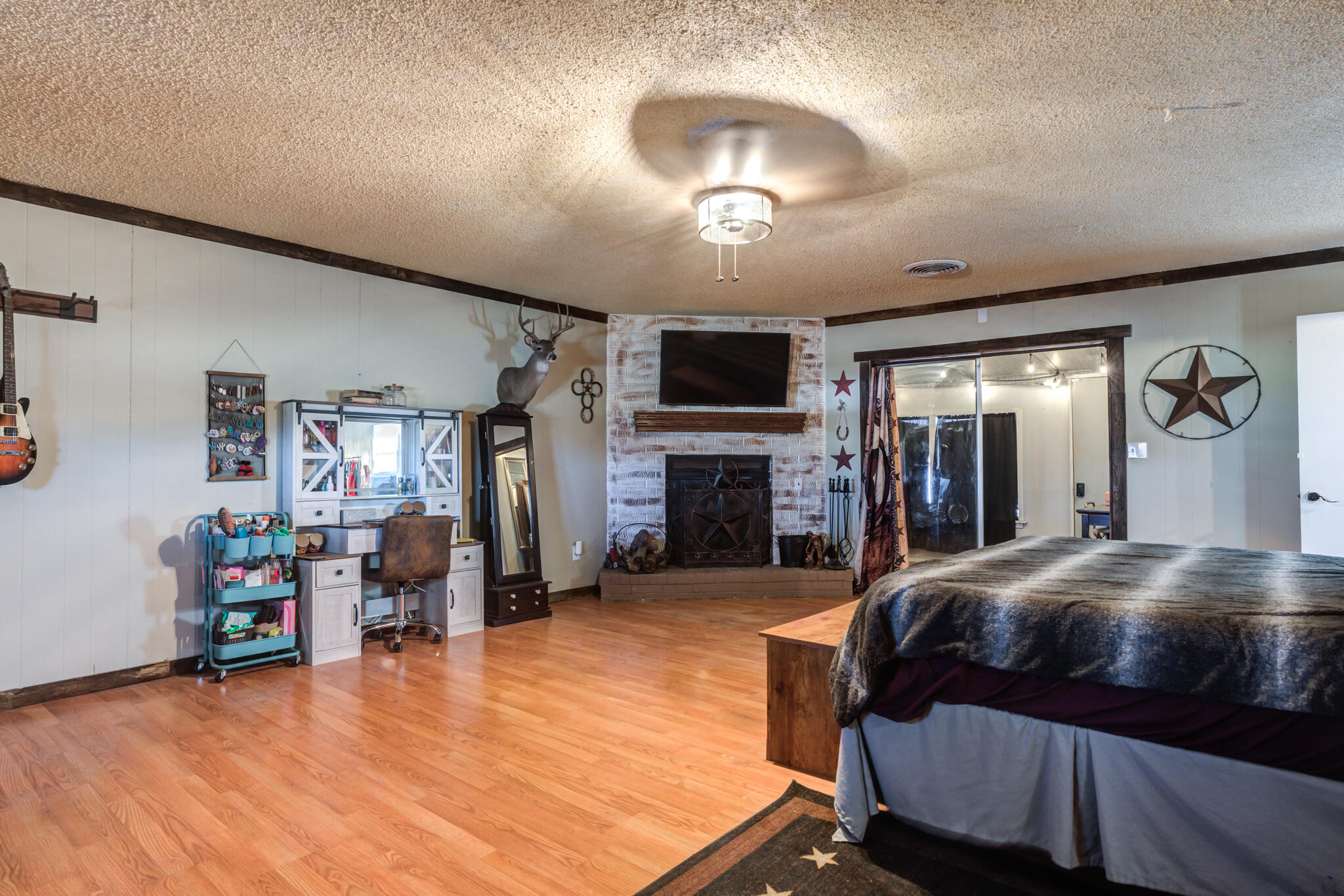 208 Duggan Avenue Property Photo 35