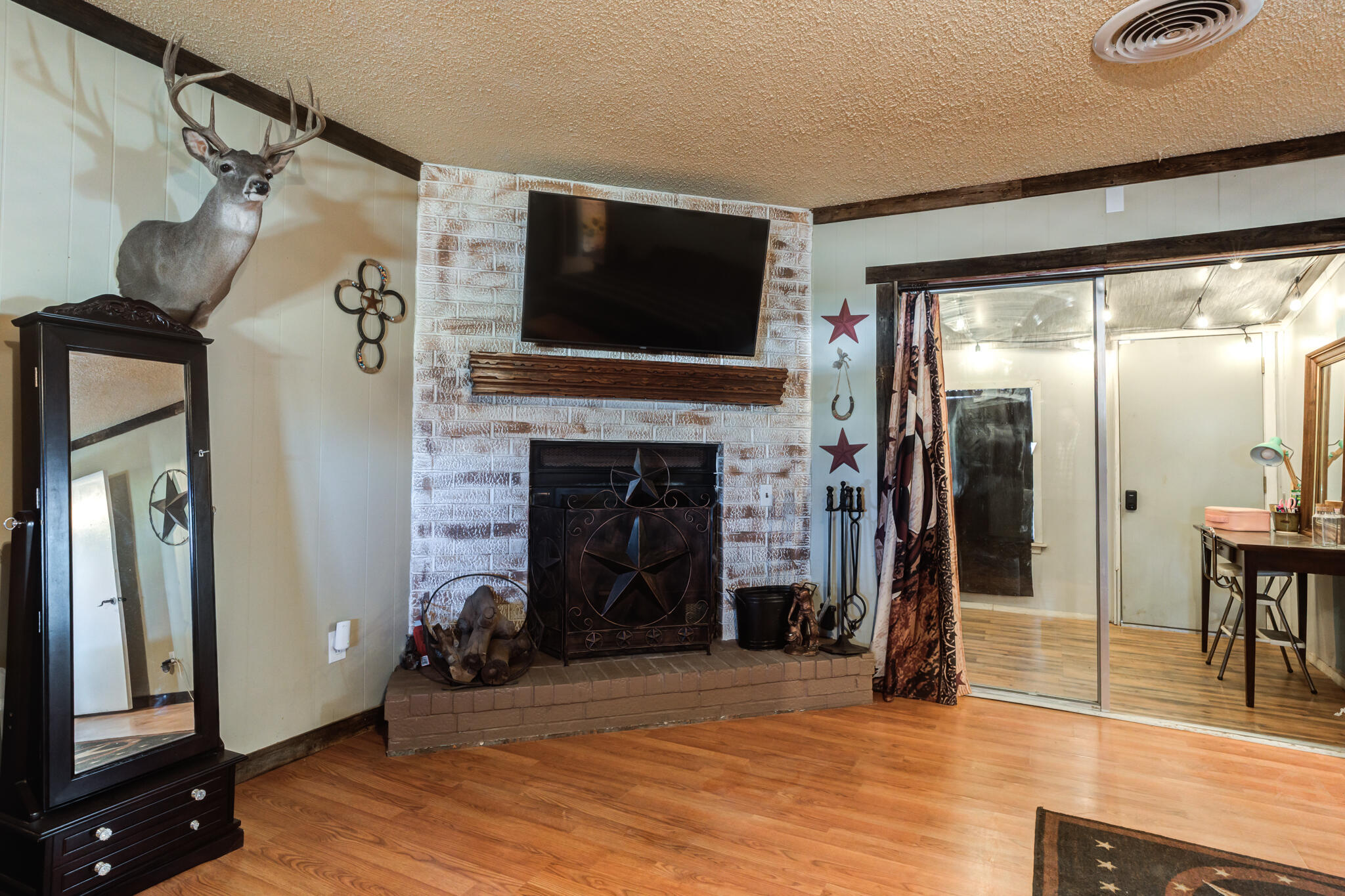 208 Duggan Avenue Property Photo 37