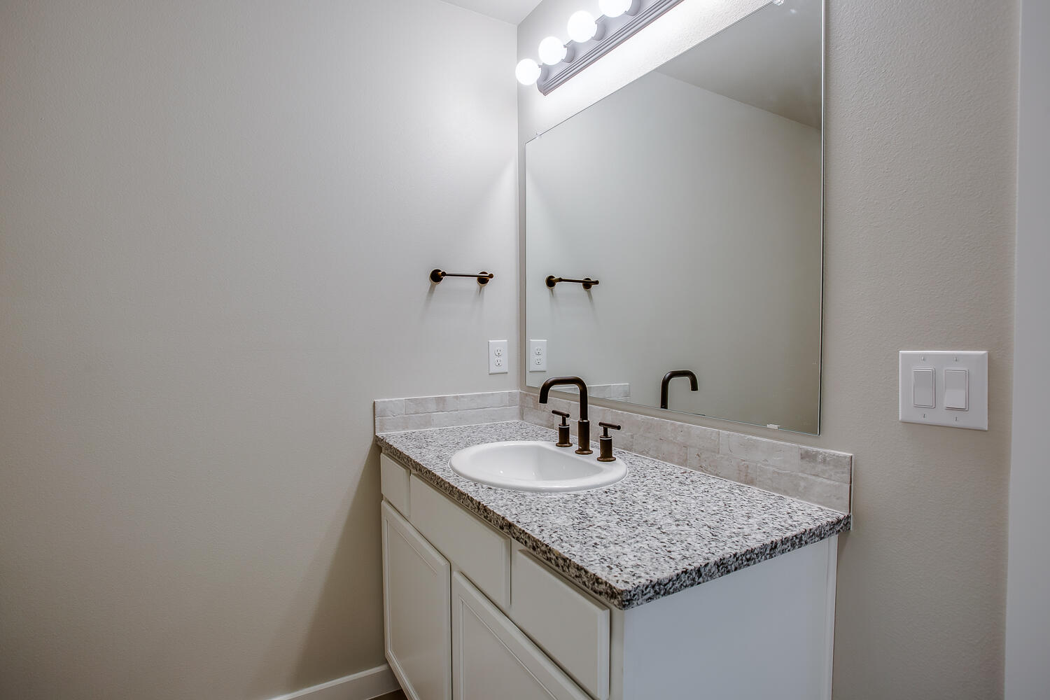 1705 141st Street Property Photo 11