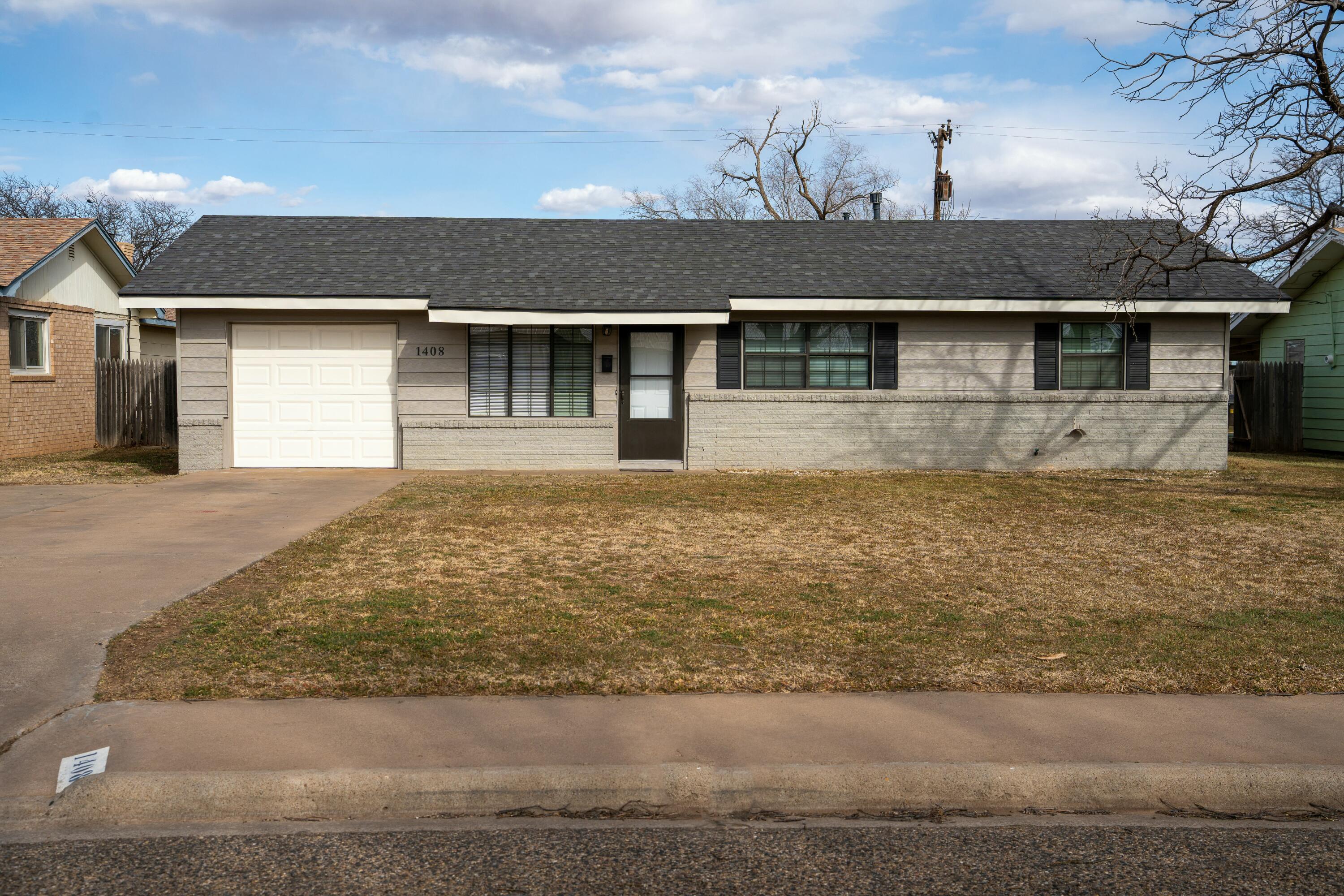 1408 Floydada Property Photo 1