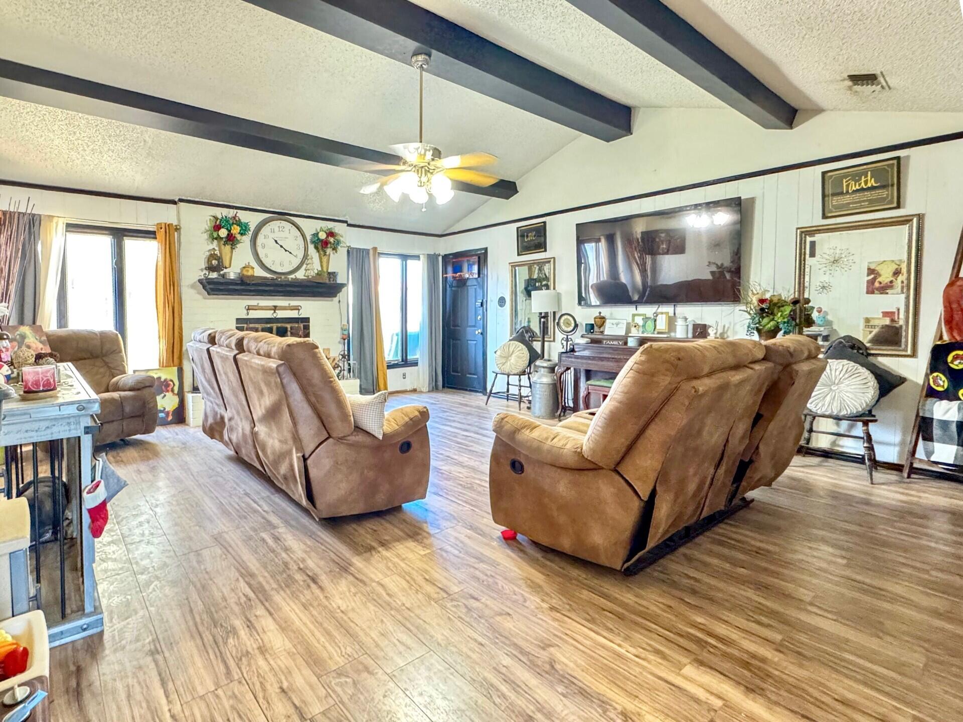 2703 78th Street Property Photo 4