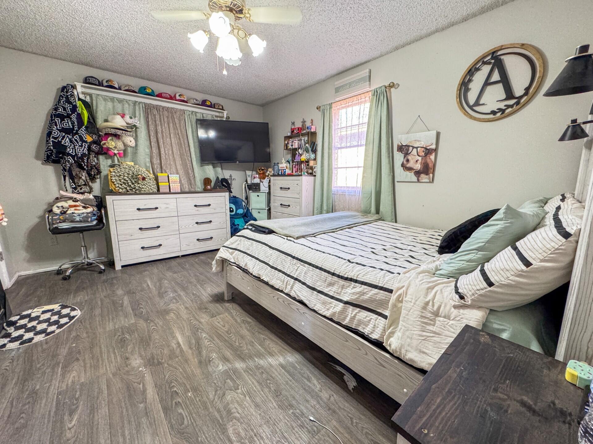 2703 78th Street Property Photo 17