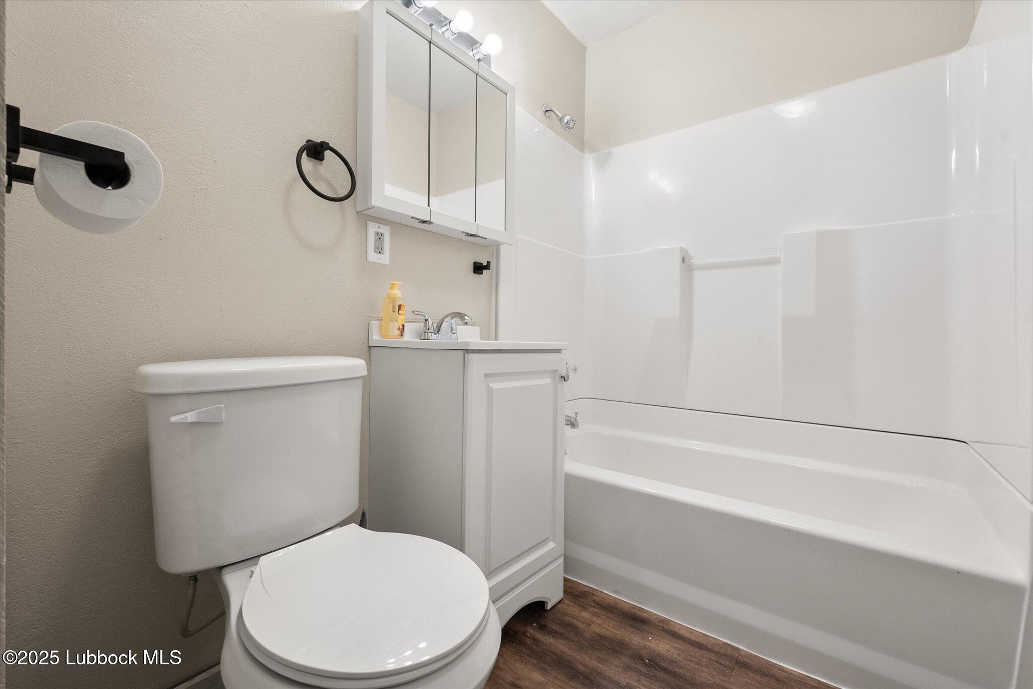 1108 Ave K Property Photo 14