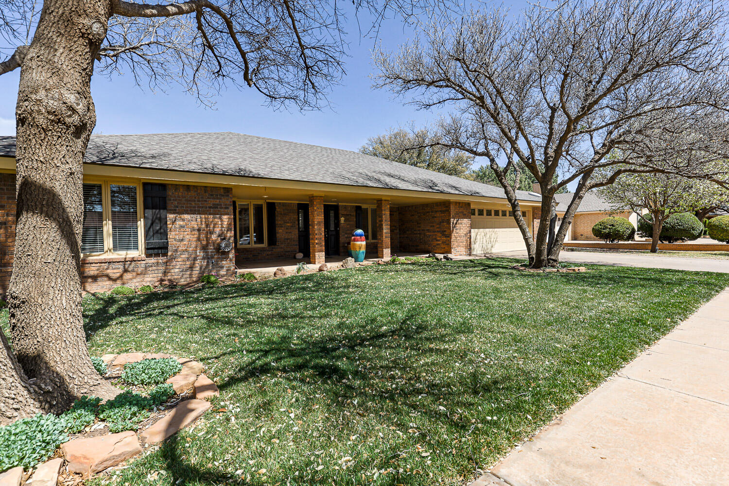 4306 92nd Street Property Photo 6