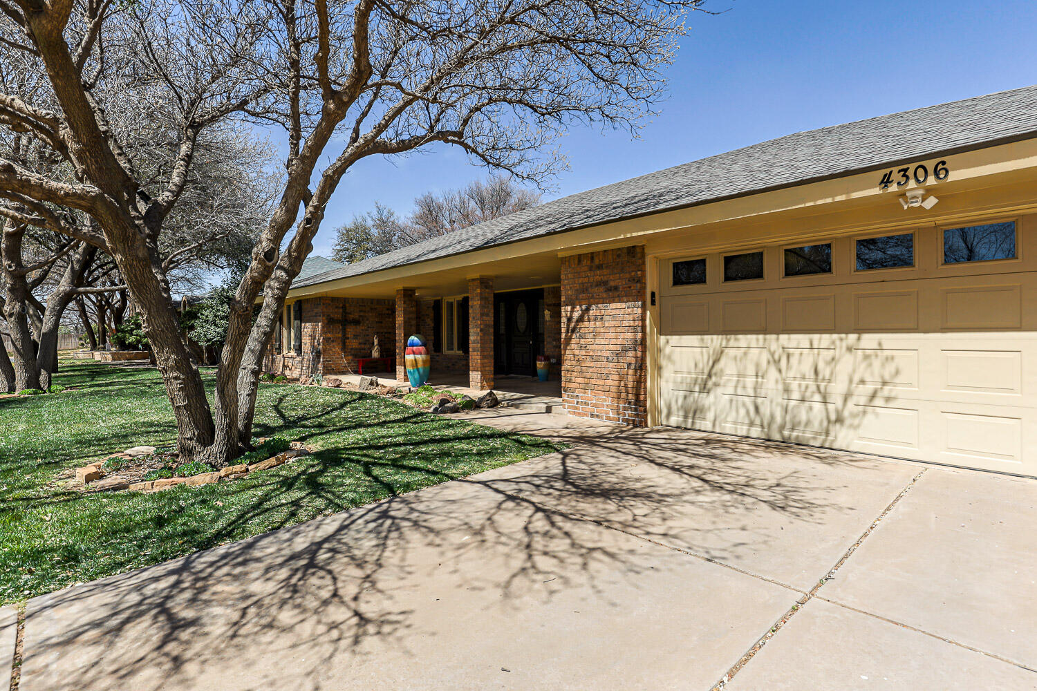 4306 92nd Street Property Photo 7