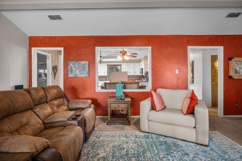 4405 56th Street Property Photo 8