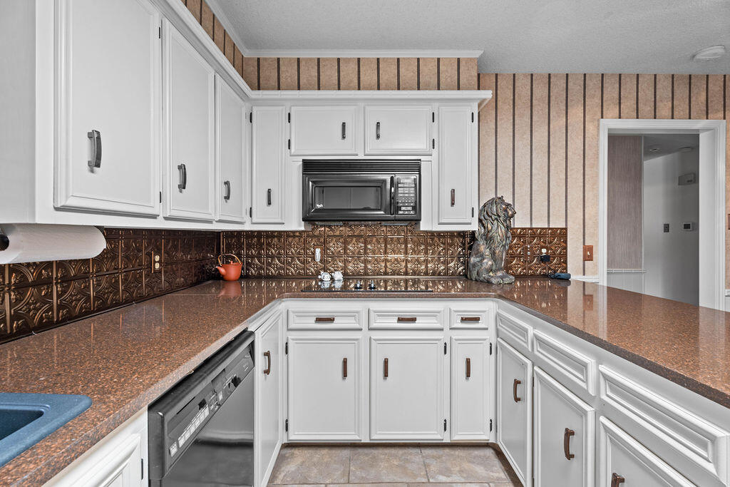 4405 56th Street Property Photo 11