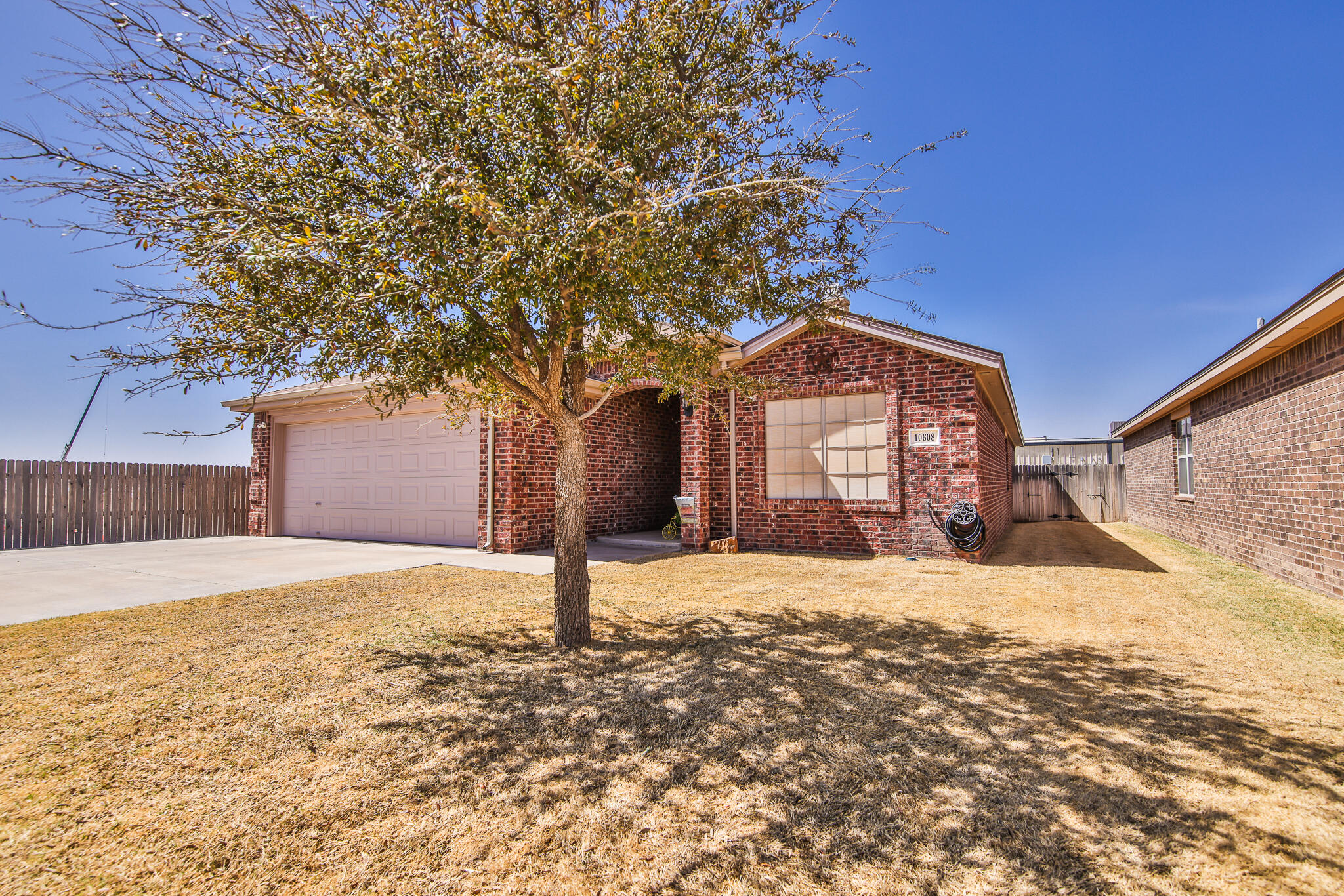 10608 York Avenue Property Photo 3