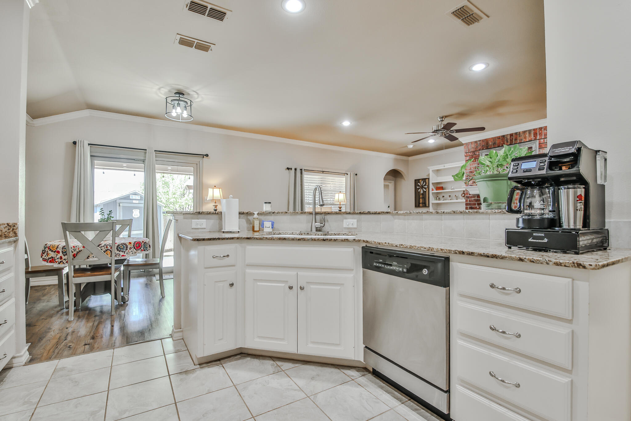 10608 York Avenue Property Photo 12