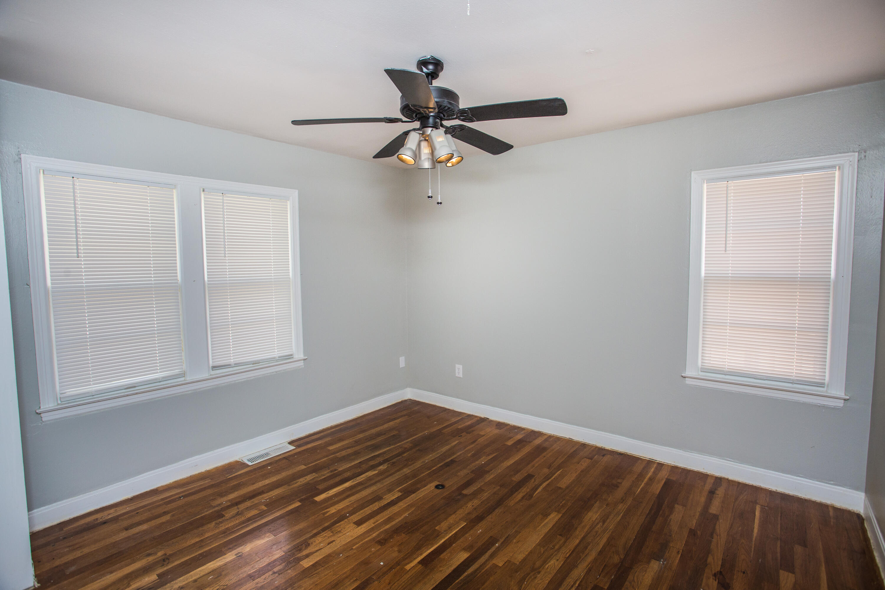 2819 26th Street Property Photo 16