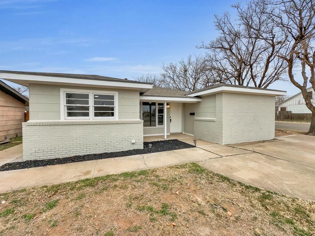 4623 40th Street Property Photo