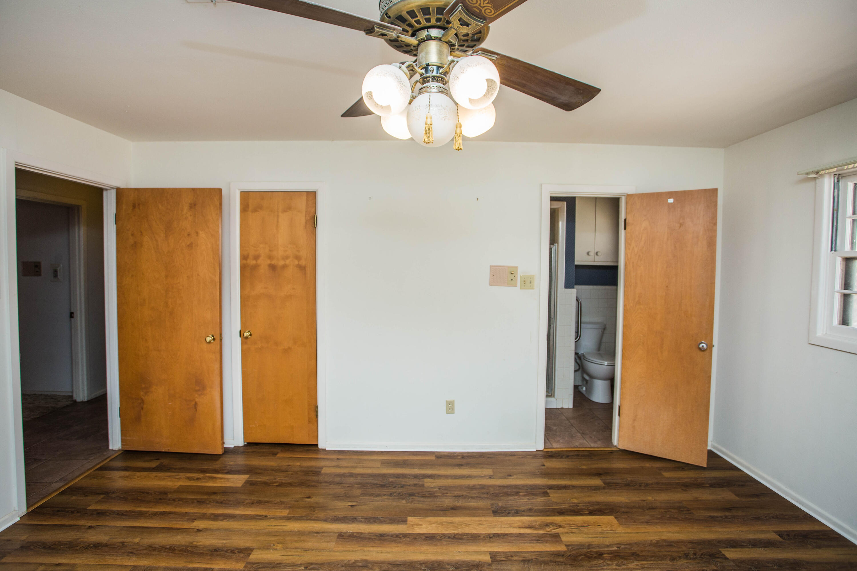2124 68th Street Property Photo 14
