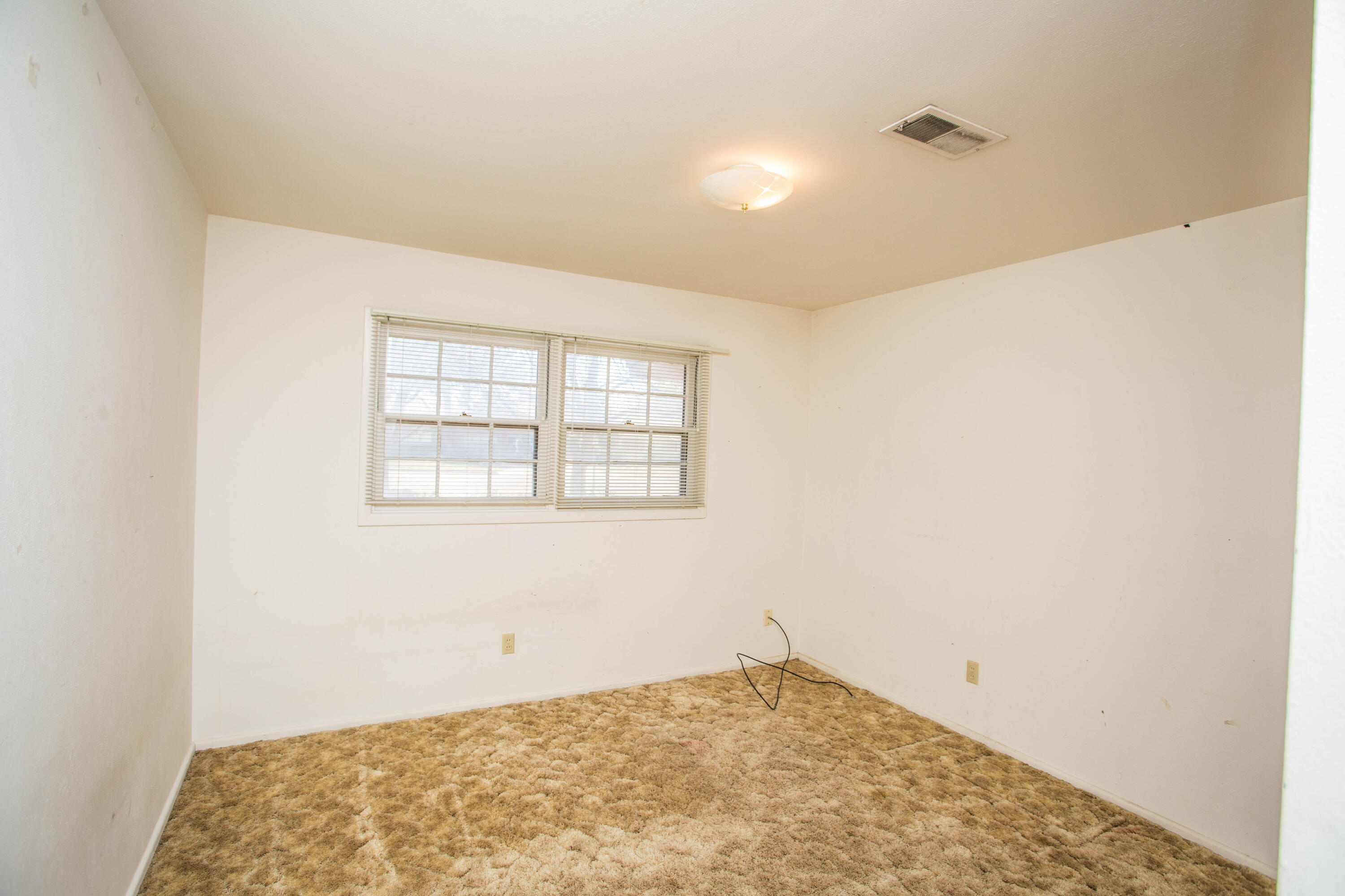 2124 68th Street Property Photo 17