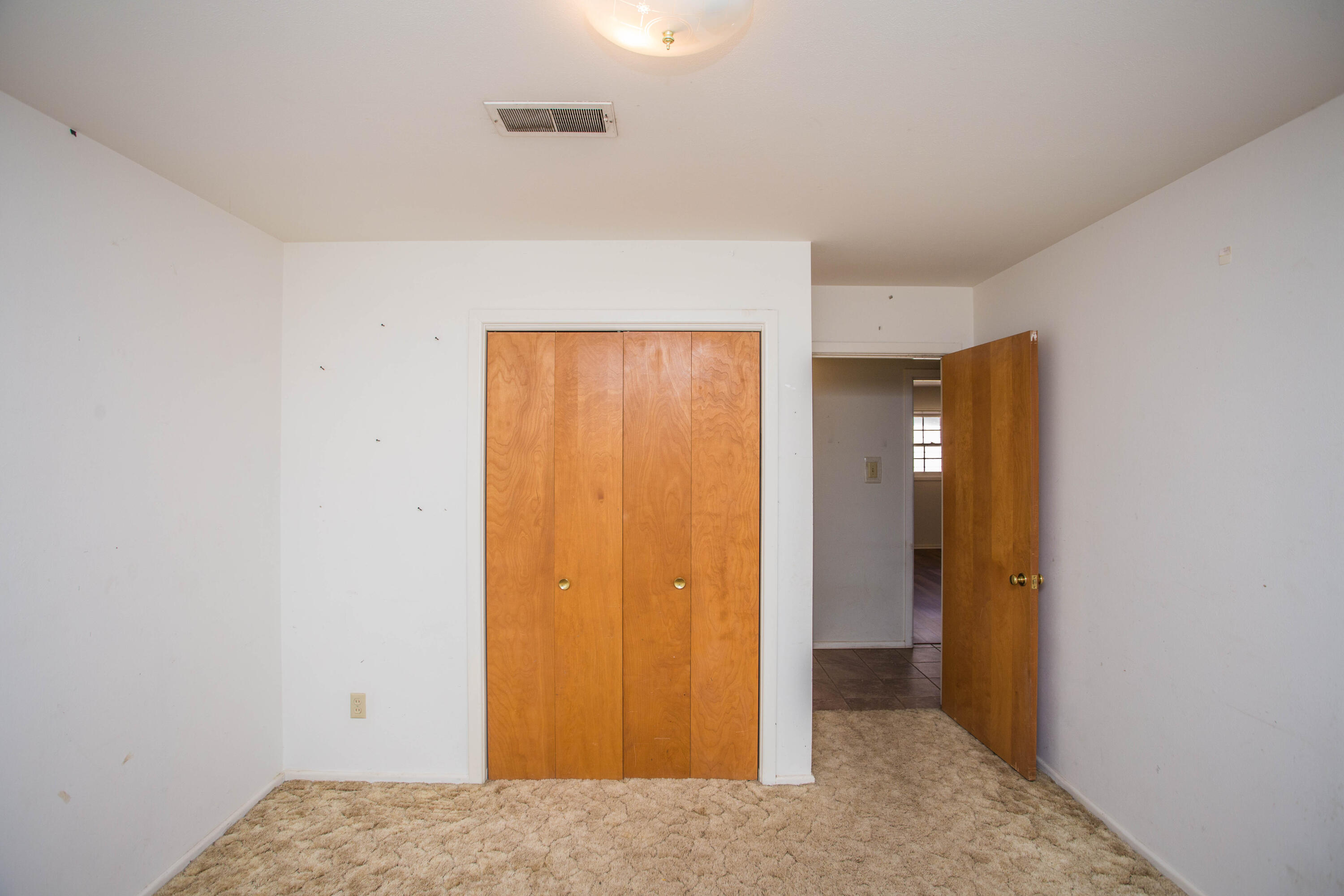 2124 68th Street Property Photo 18