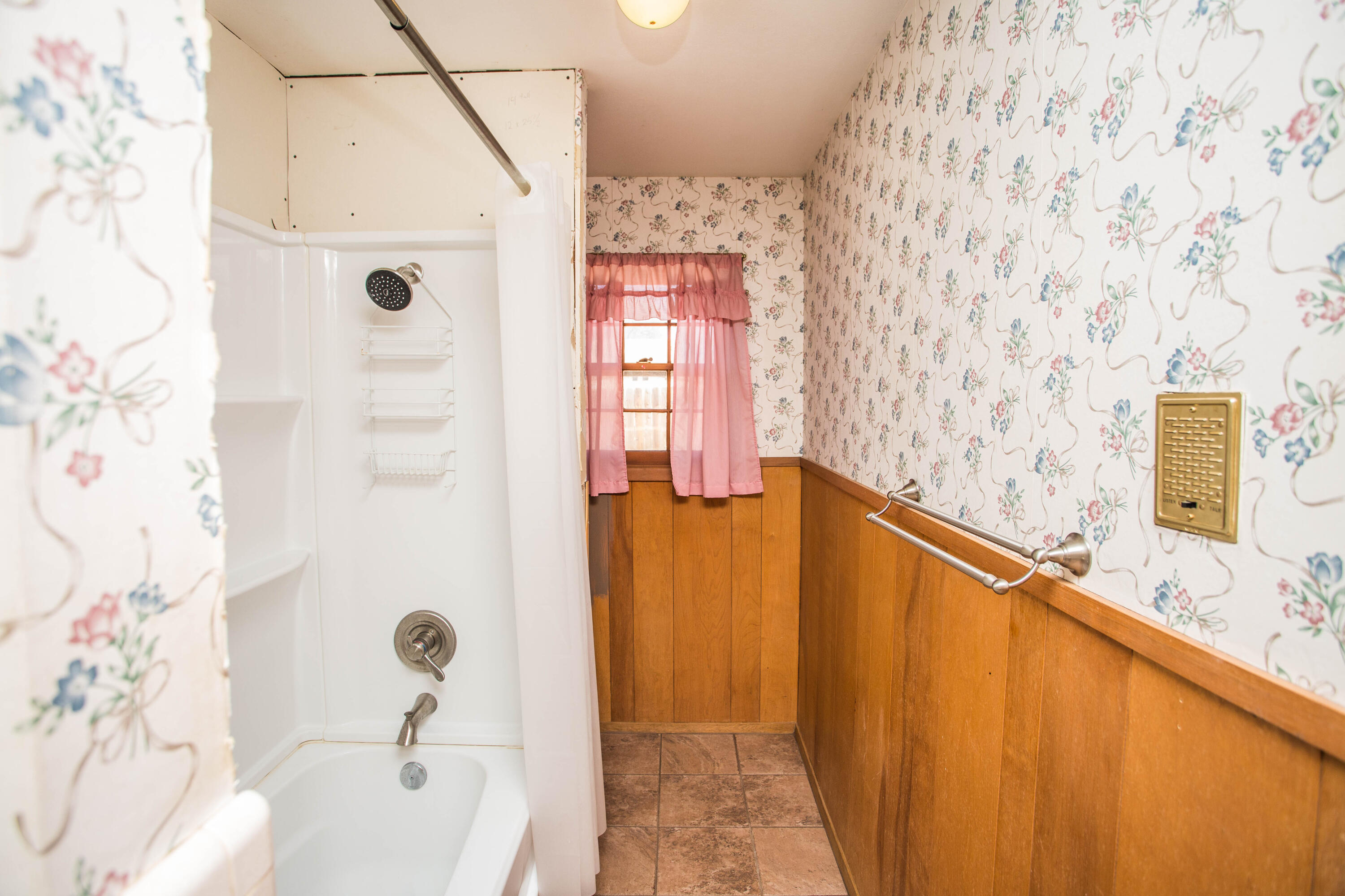 2124 68th Street Property Photo 20