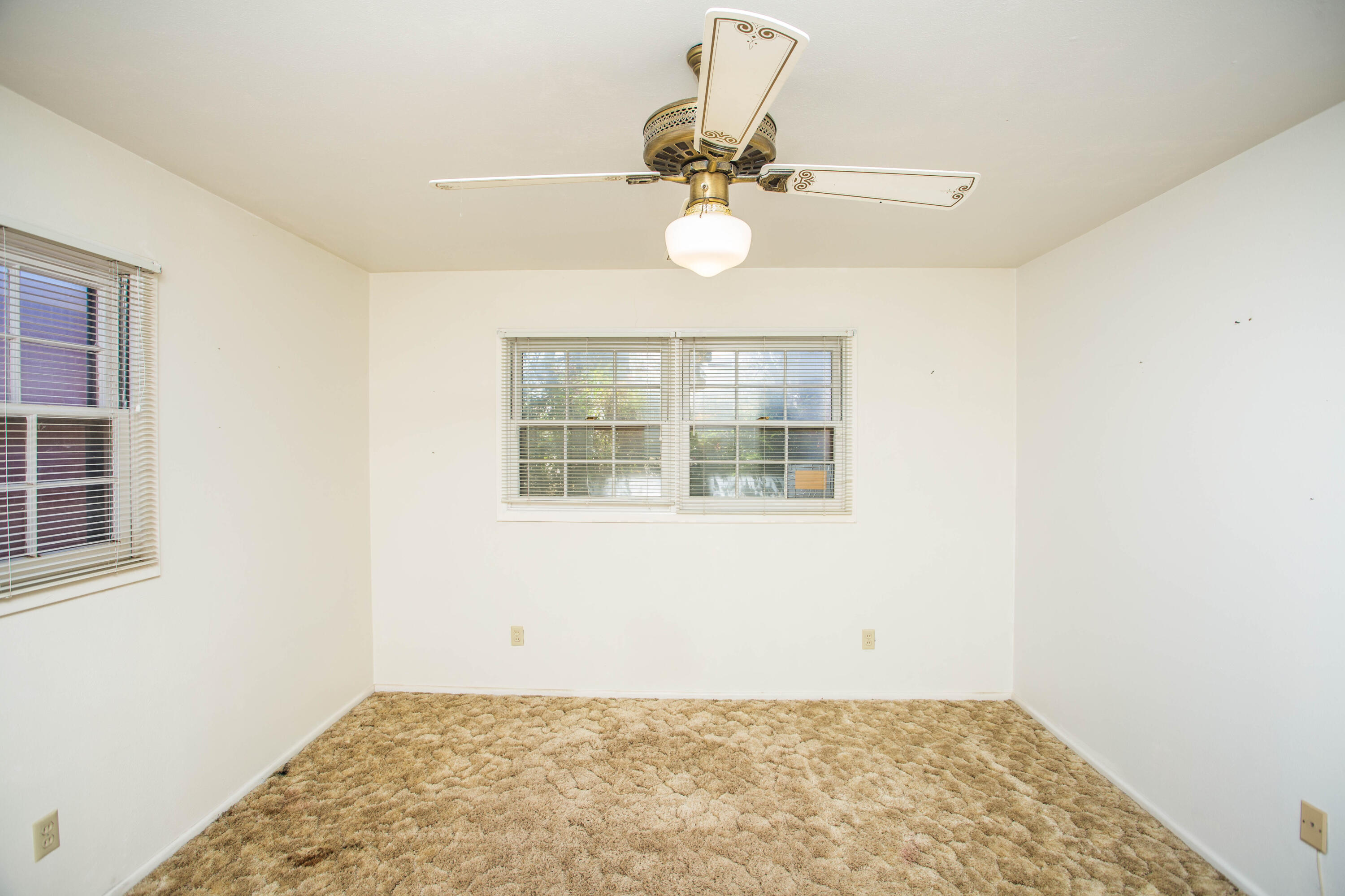 2124 68th Street Property Photo 22