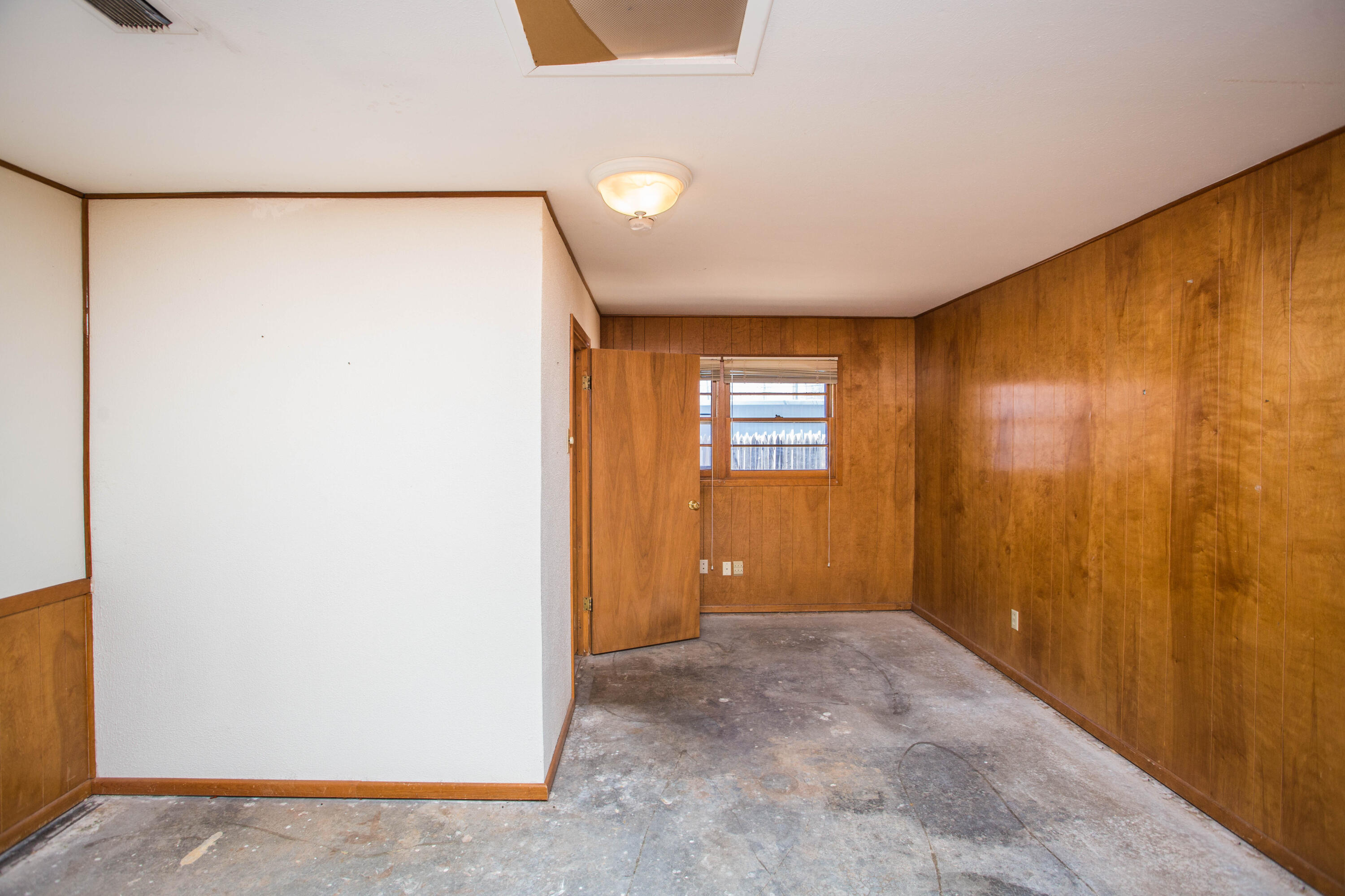 2124 68th Street Property Photo 26