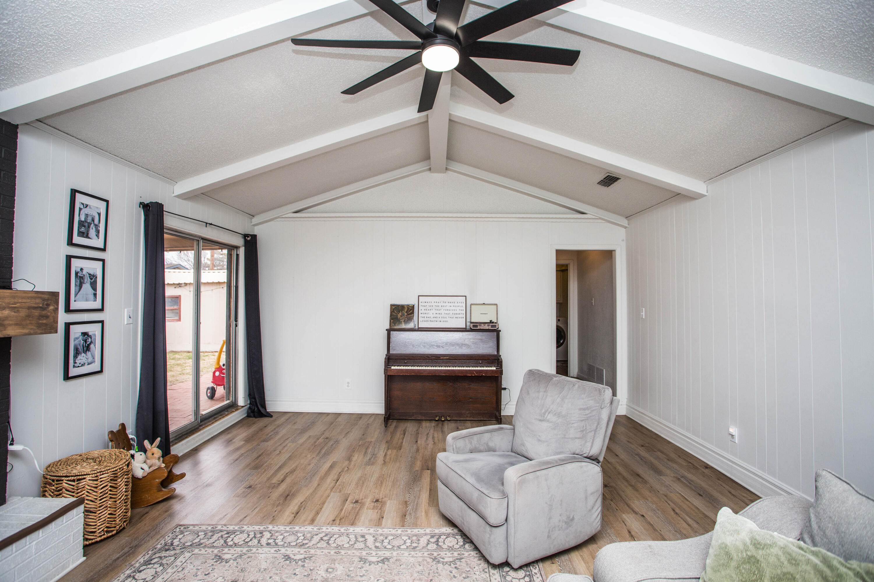 4314 63rd Street Property Photo 4