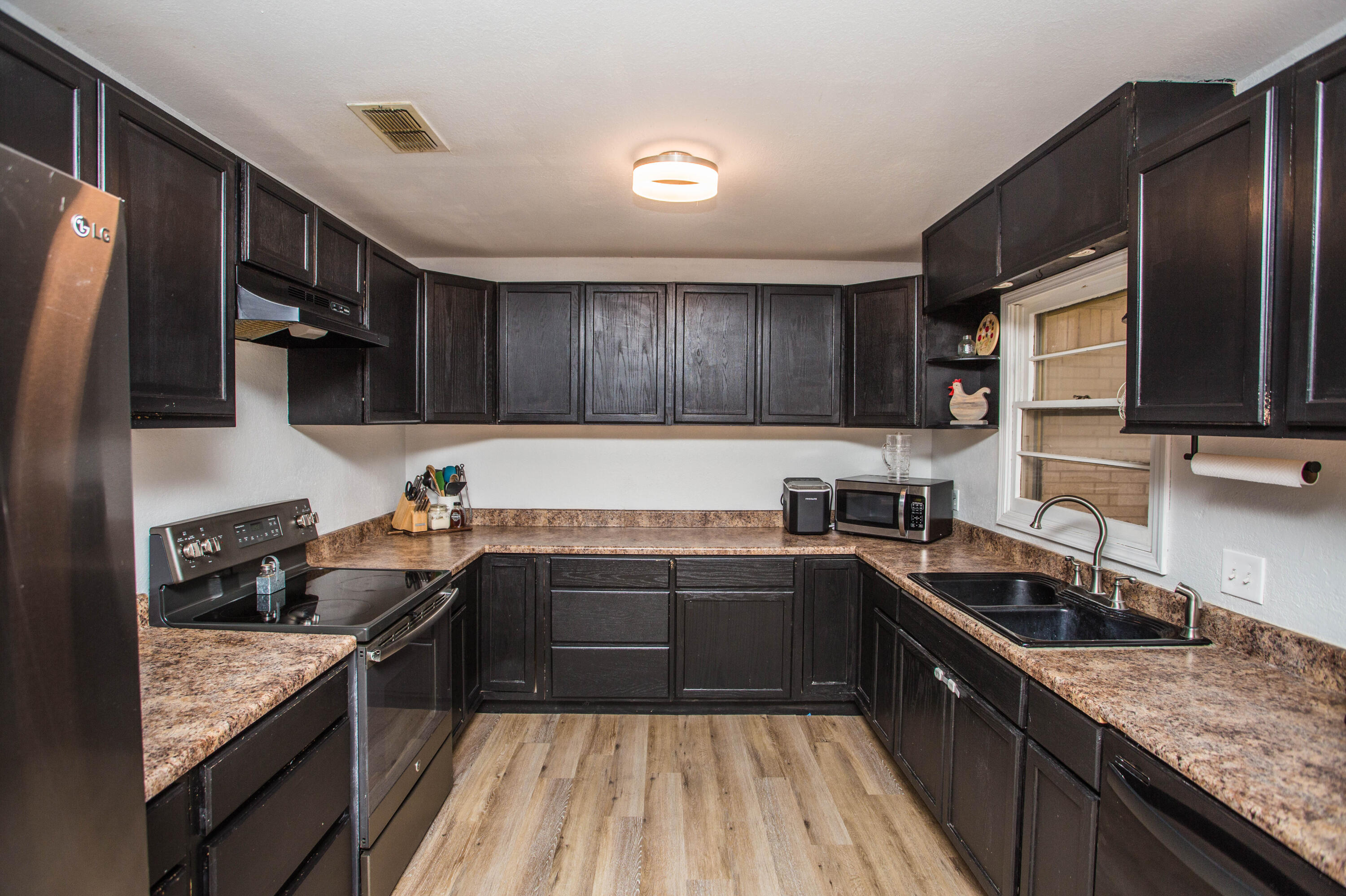 4314 63rd Street Property Photo 5