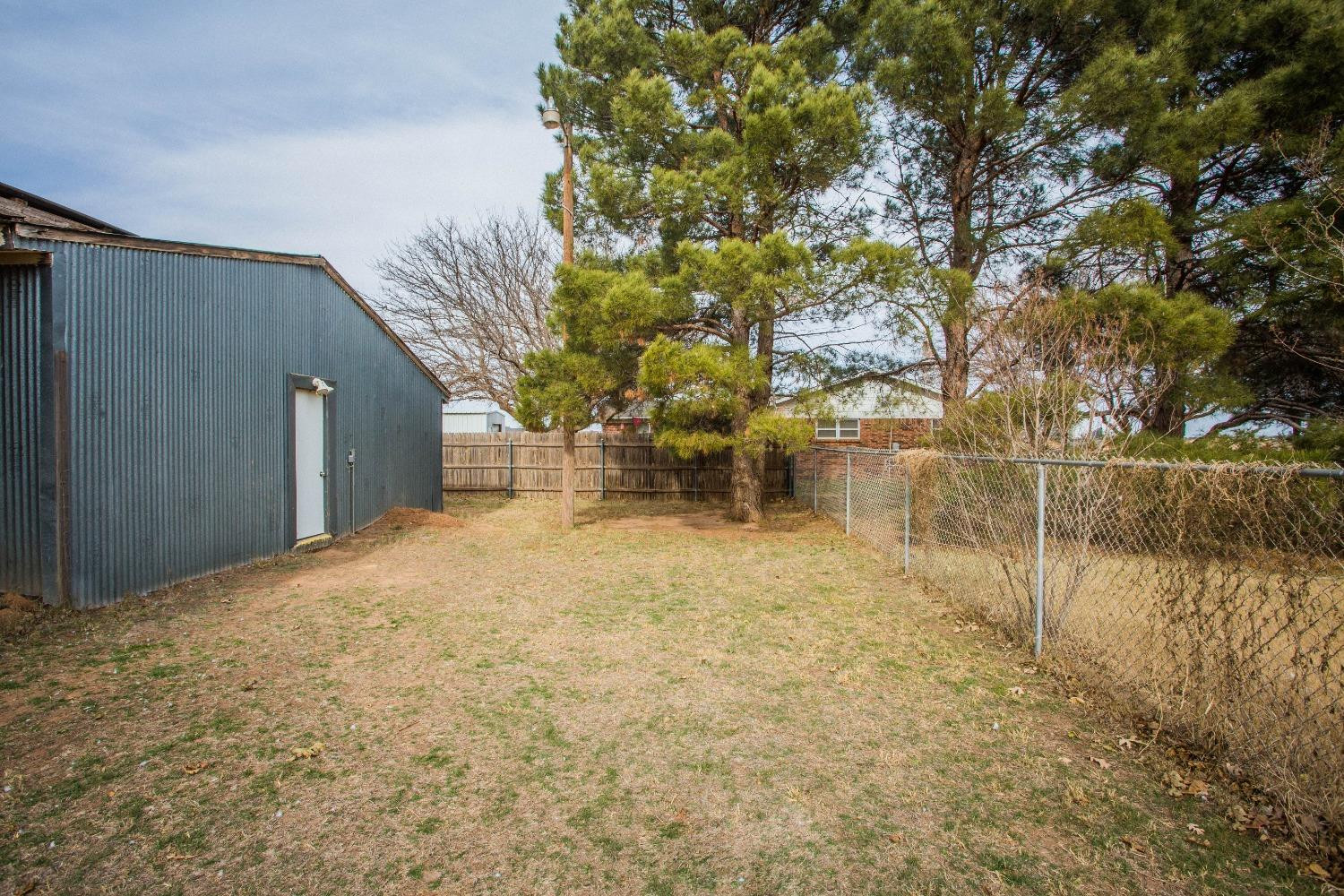 16214 County Rd 2200 Property Photo 43