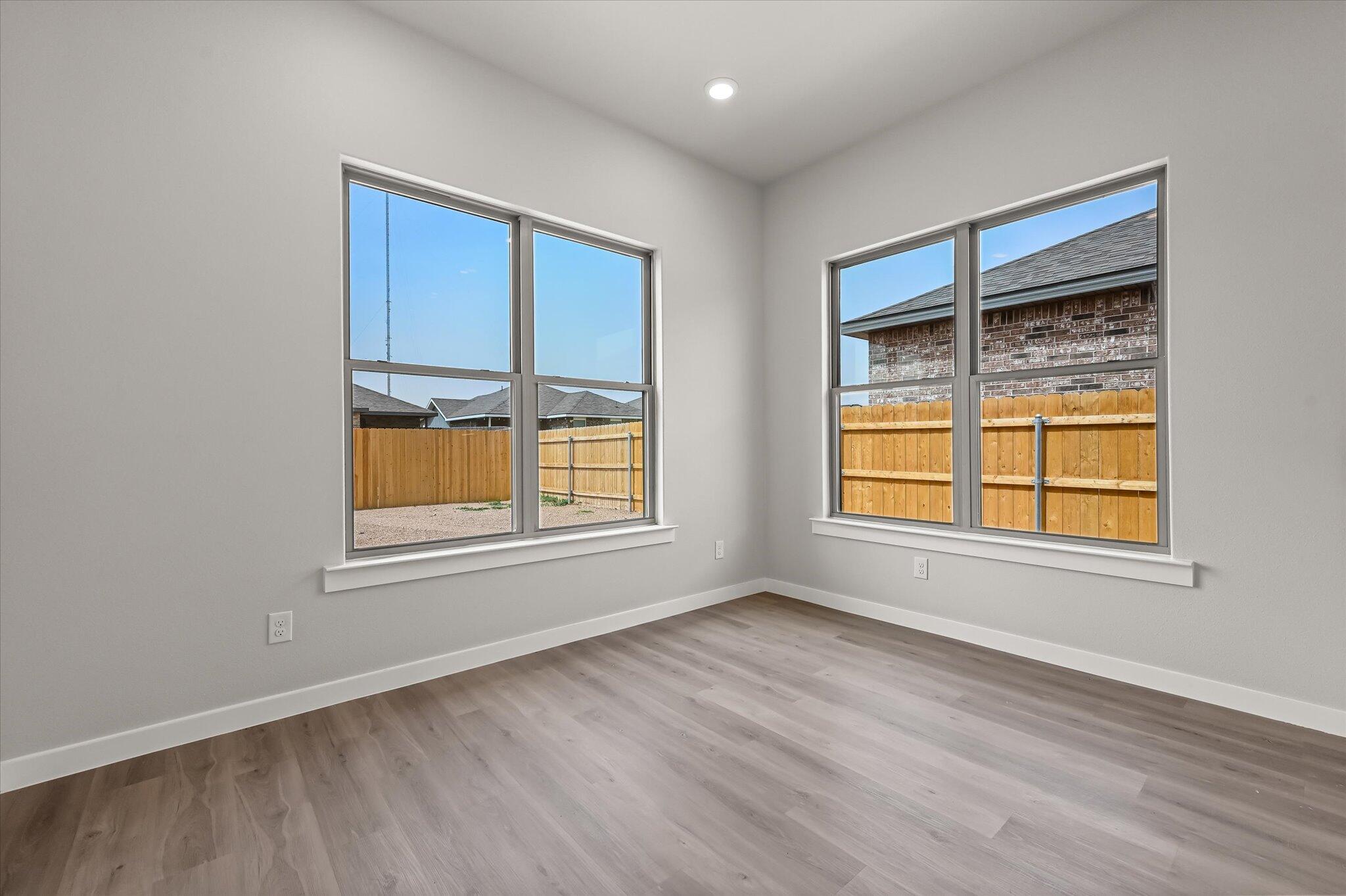 2708 Volney Avenue Property Photo 12